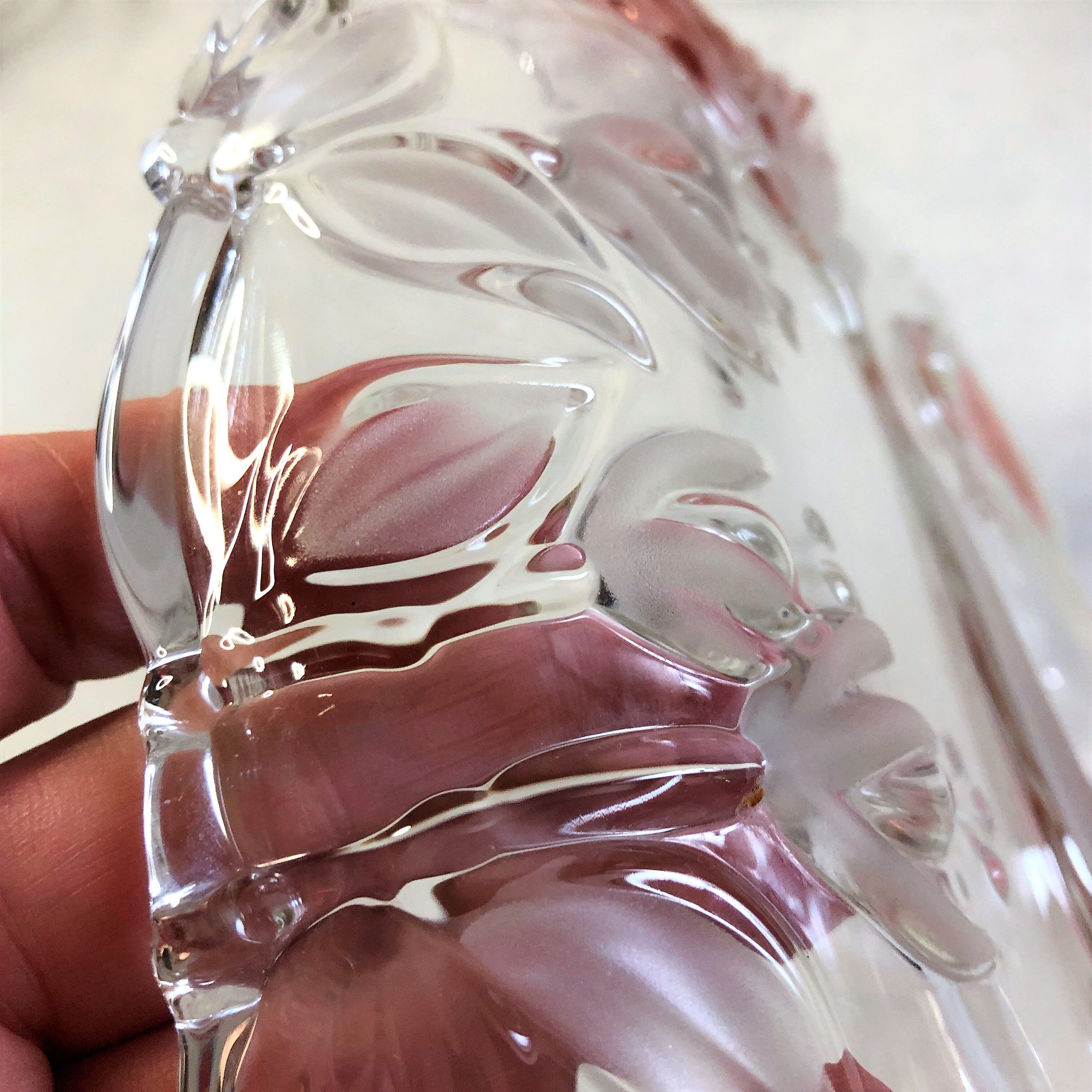 Cake dish serving pie peacock décor