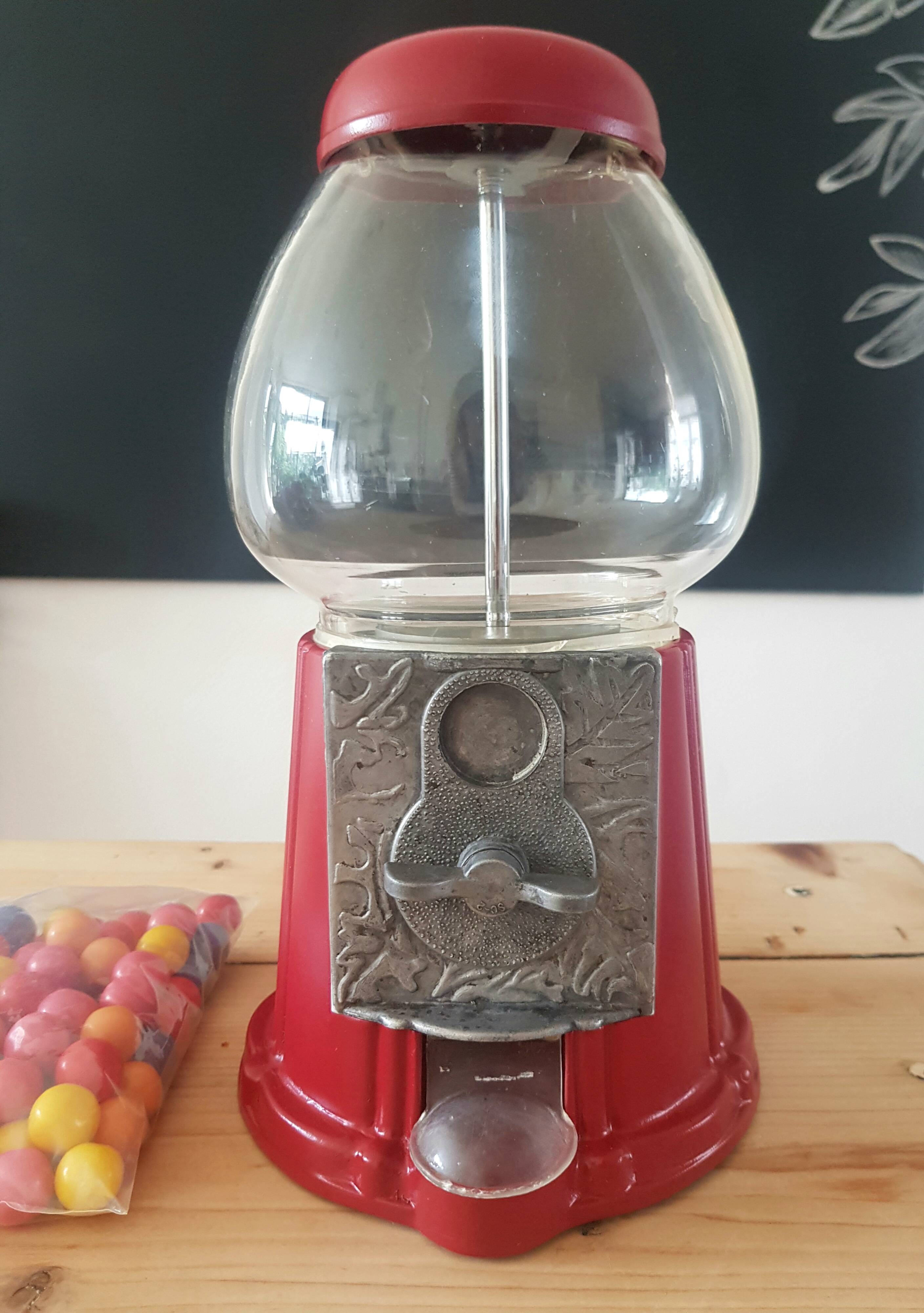 Candy dispenser