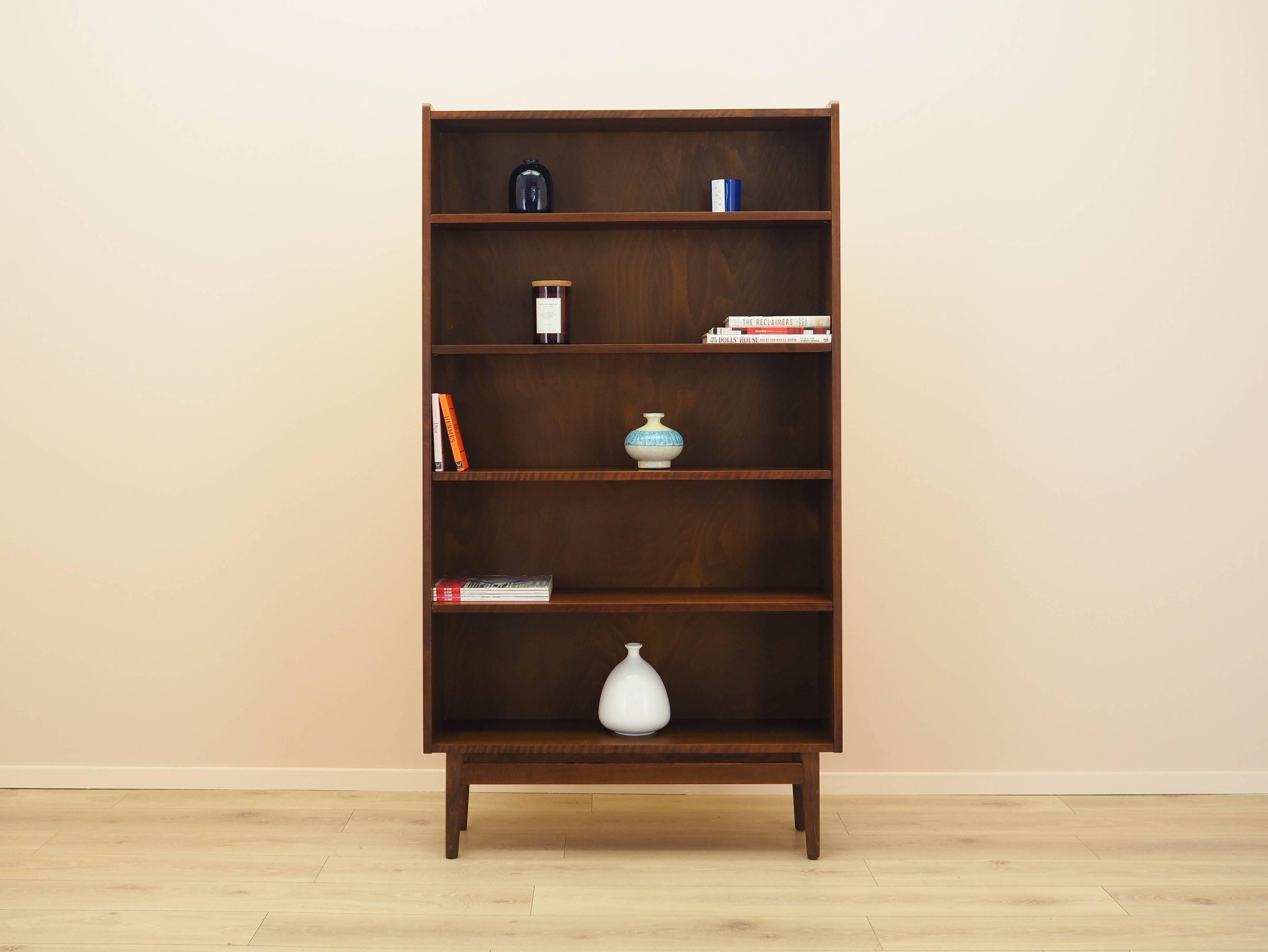 Walnut bookcase, Danish design, 1970s, designer: Johannes Sorth