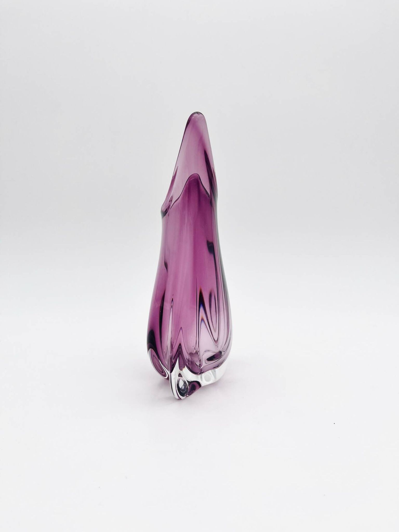 Vase sculptural organique Sommerso Murano couleur améthyste