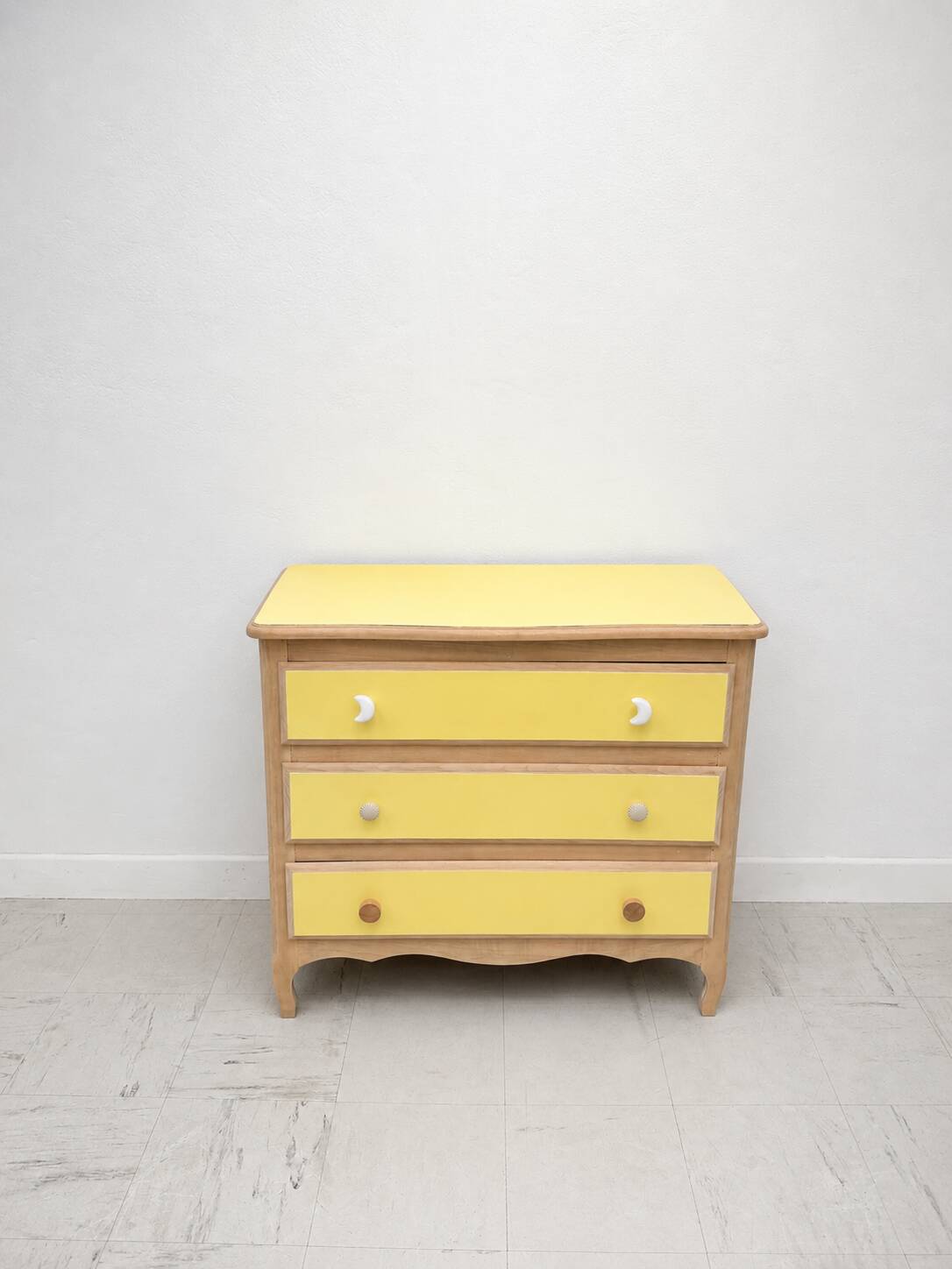 Banana Commode