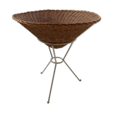Wicker garden basket on tripod support
