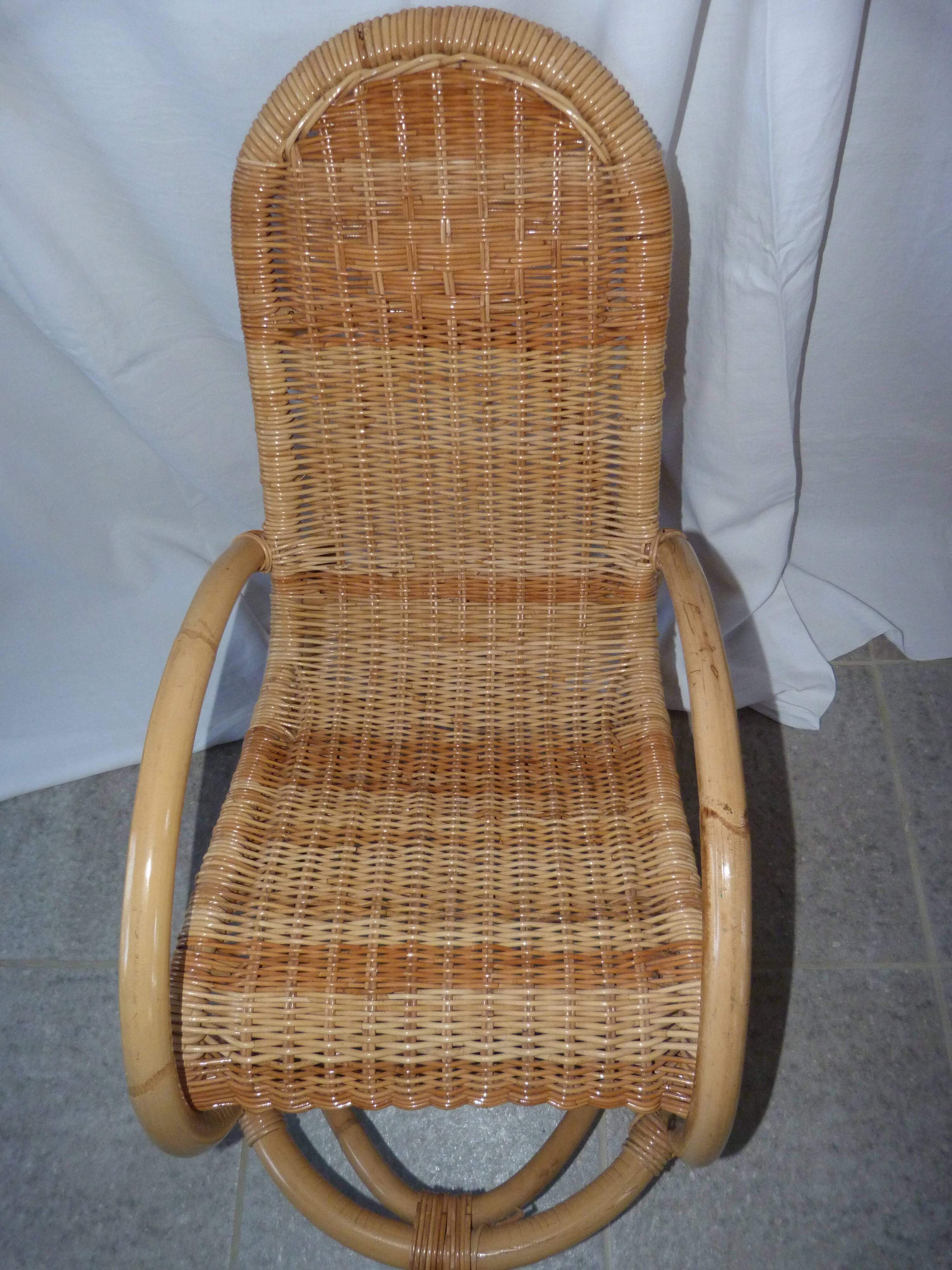 Rocking chair en rotin