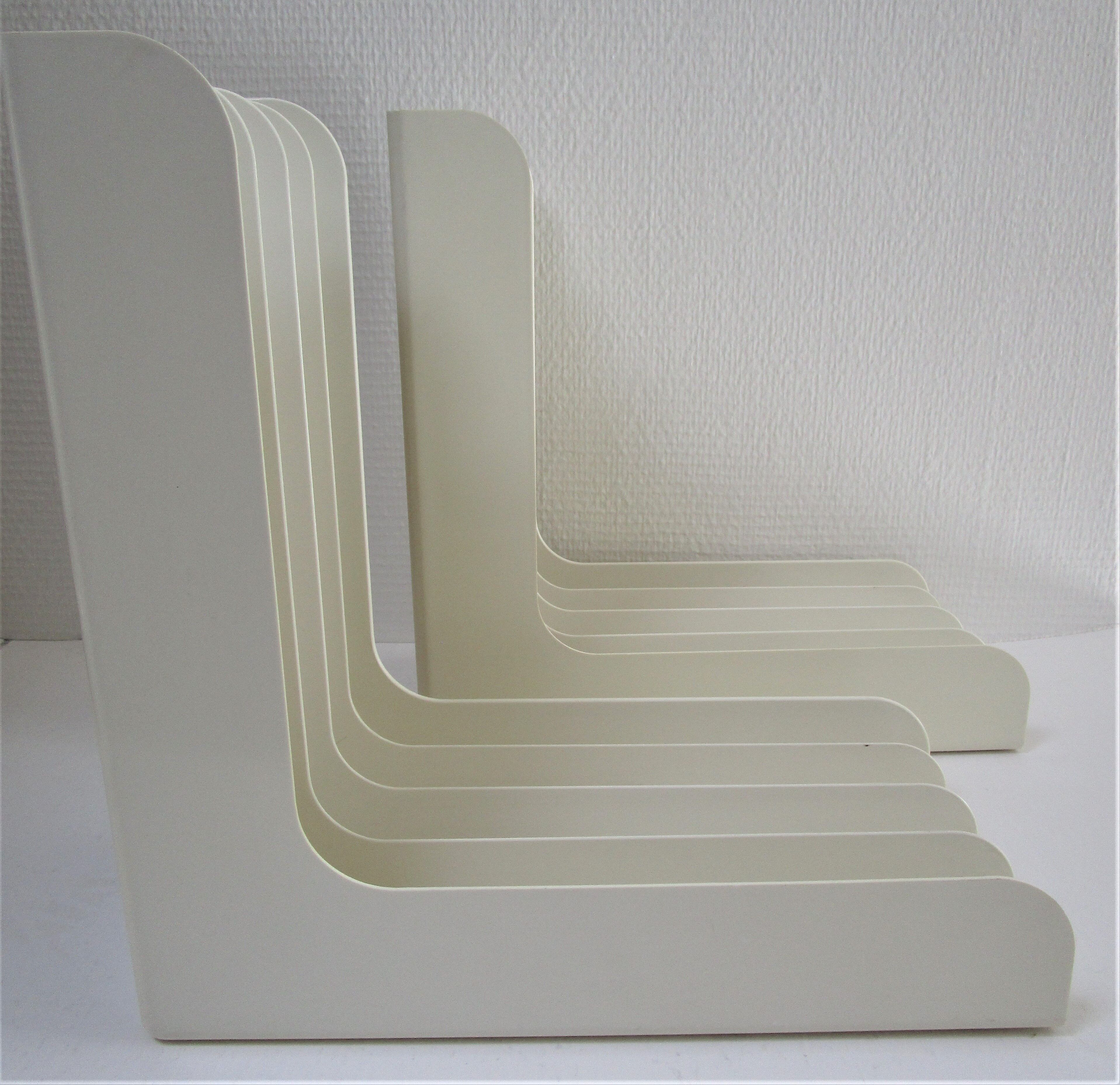 Pair of range white vinyl records vintage 70s