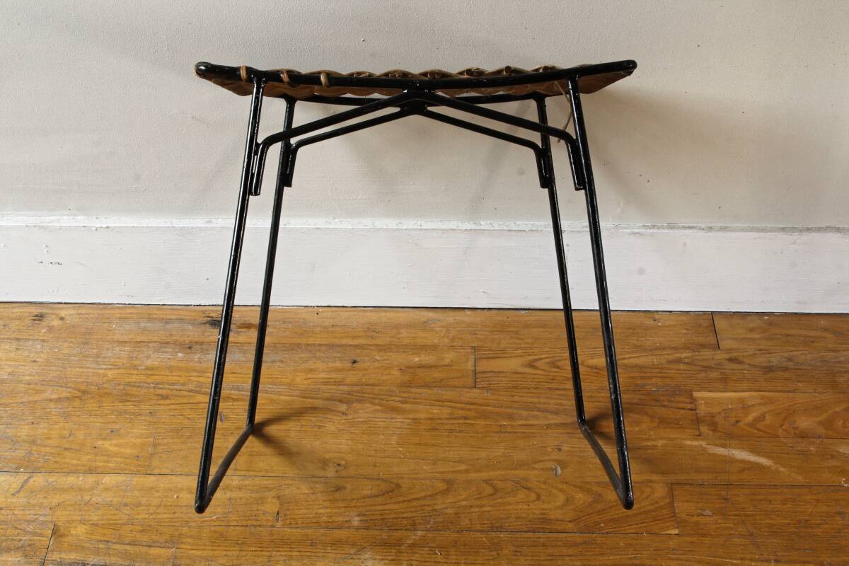 Tabouret design Raoul Guys pour Airborn