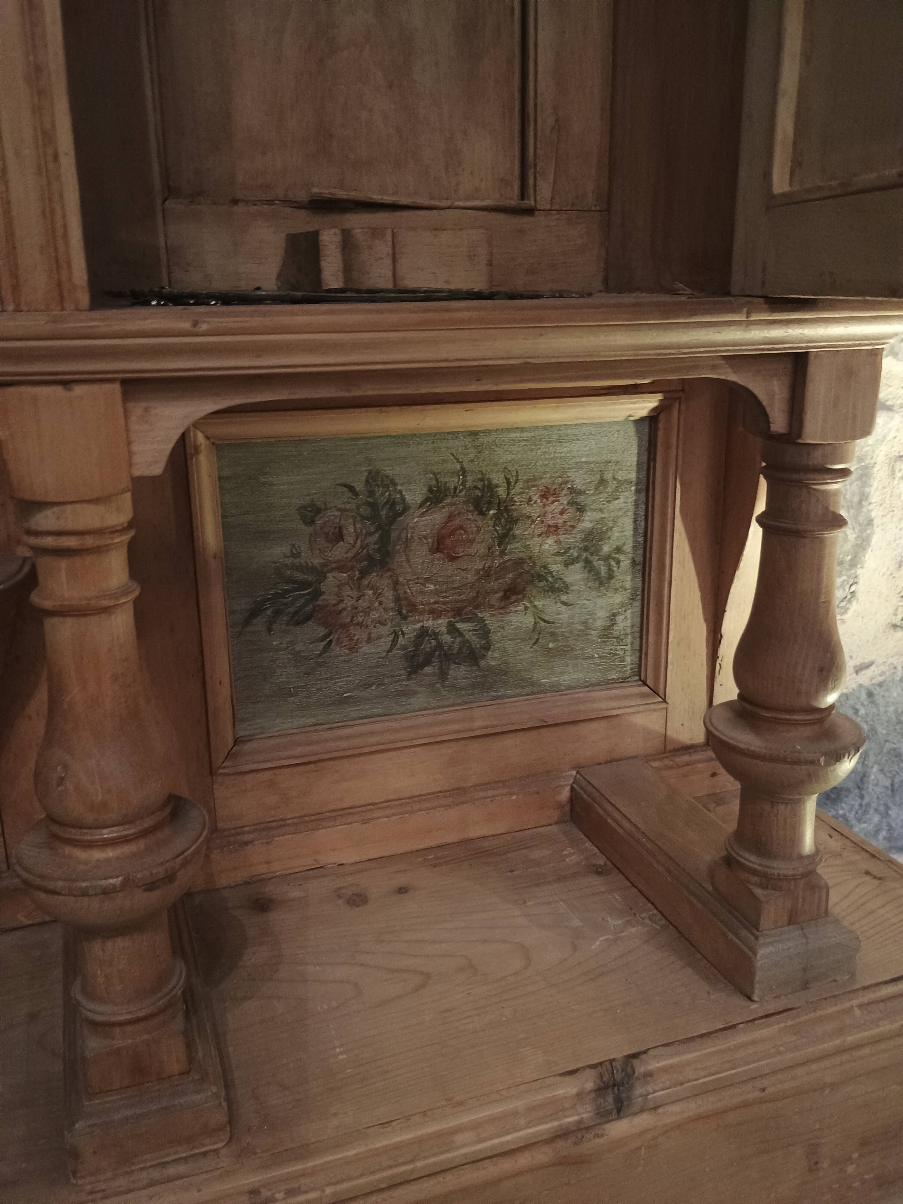 meuble haut de corps d'ornement