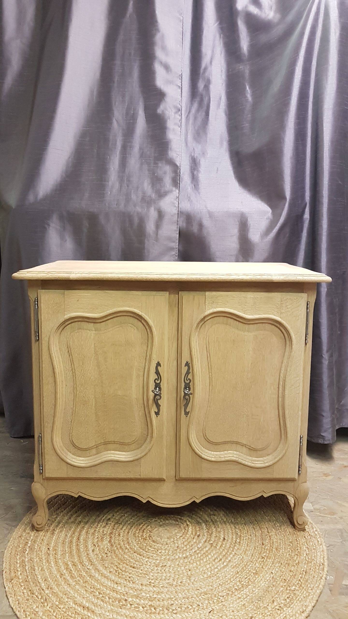 Old 2-door chest of drawers in air-coated oak, to be painted or varnished.
