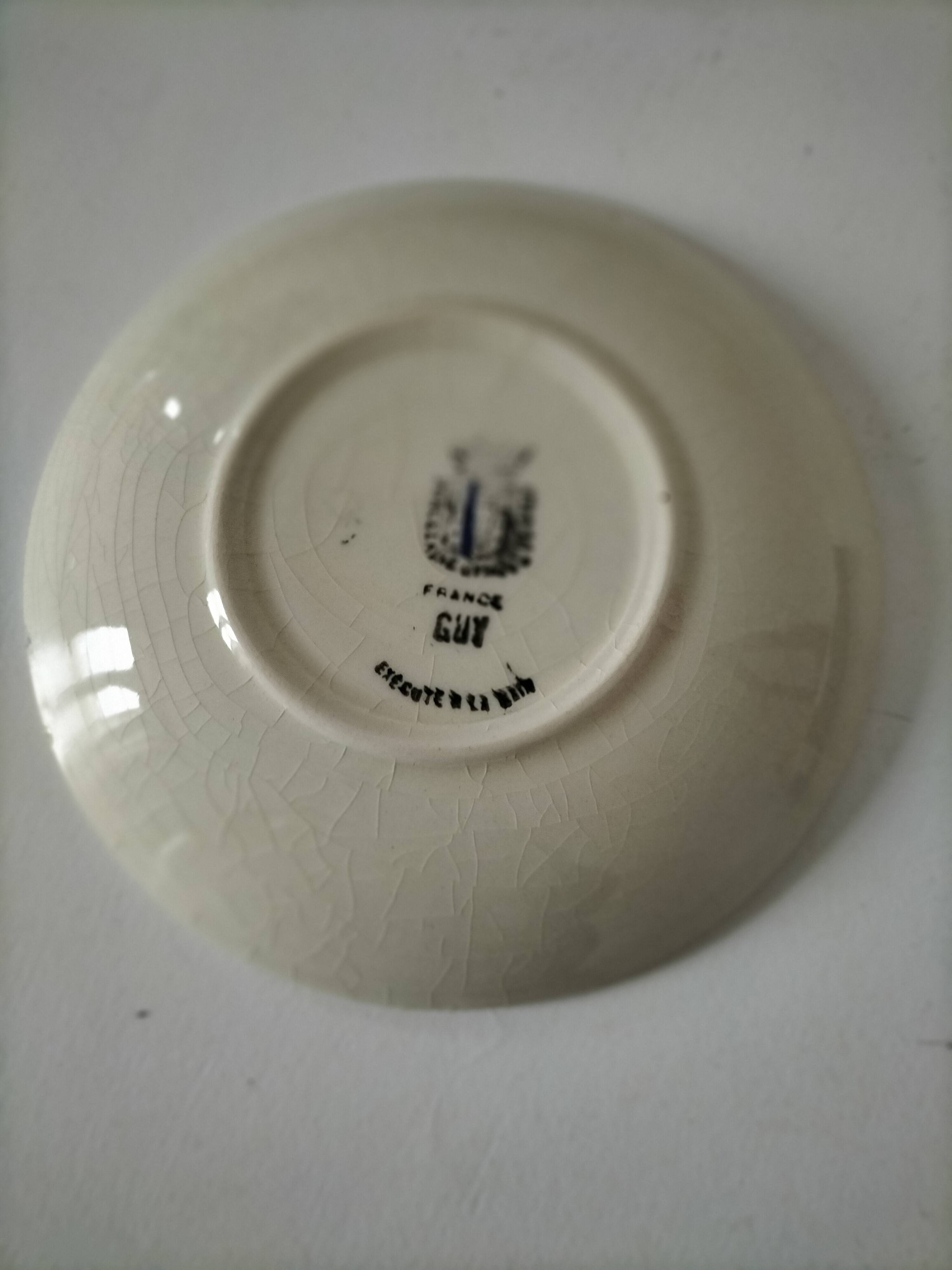 Rare assiette Gien modèle Guy – décor bleu peint à la main - fin 19ème