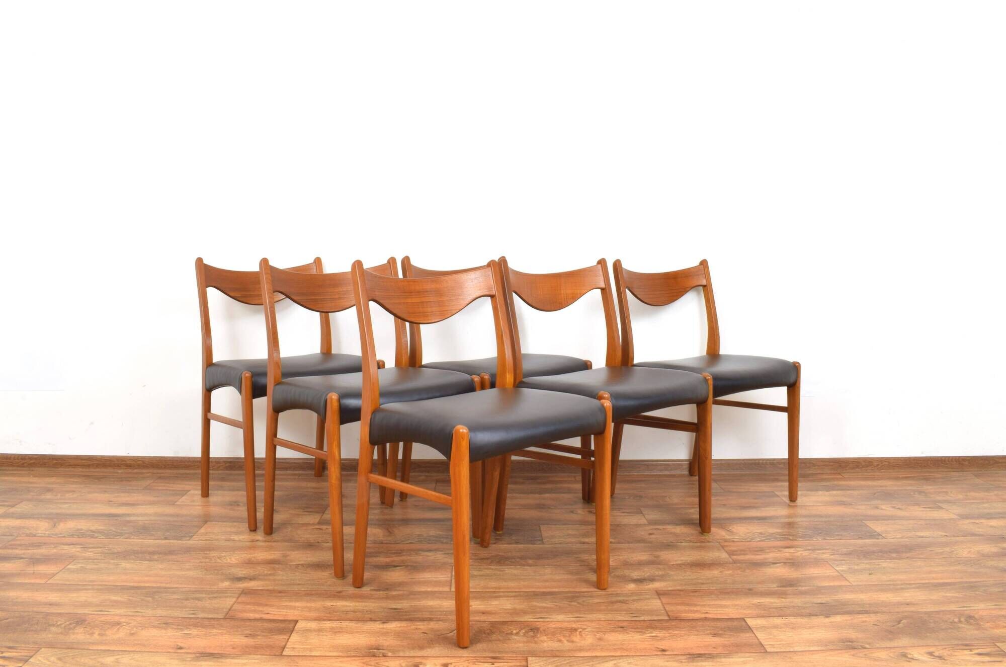 Mid-Century Danish Teak and Leather Dining Chairs by Arne Wahl Iversen for Glyngøre Stolefabrik, 196