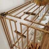 Modular gold metal wire shelf