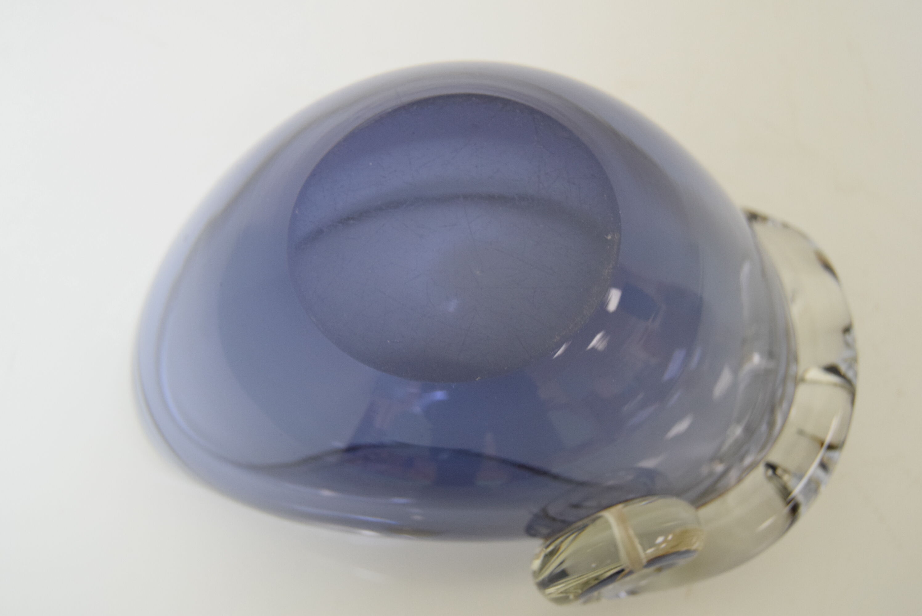 Cendrier en verre, par Glasswork Novy Bor, années 1960.