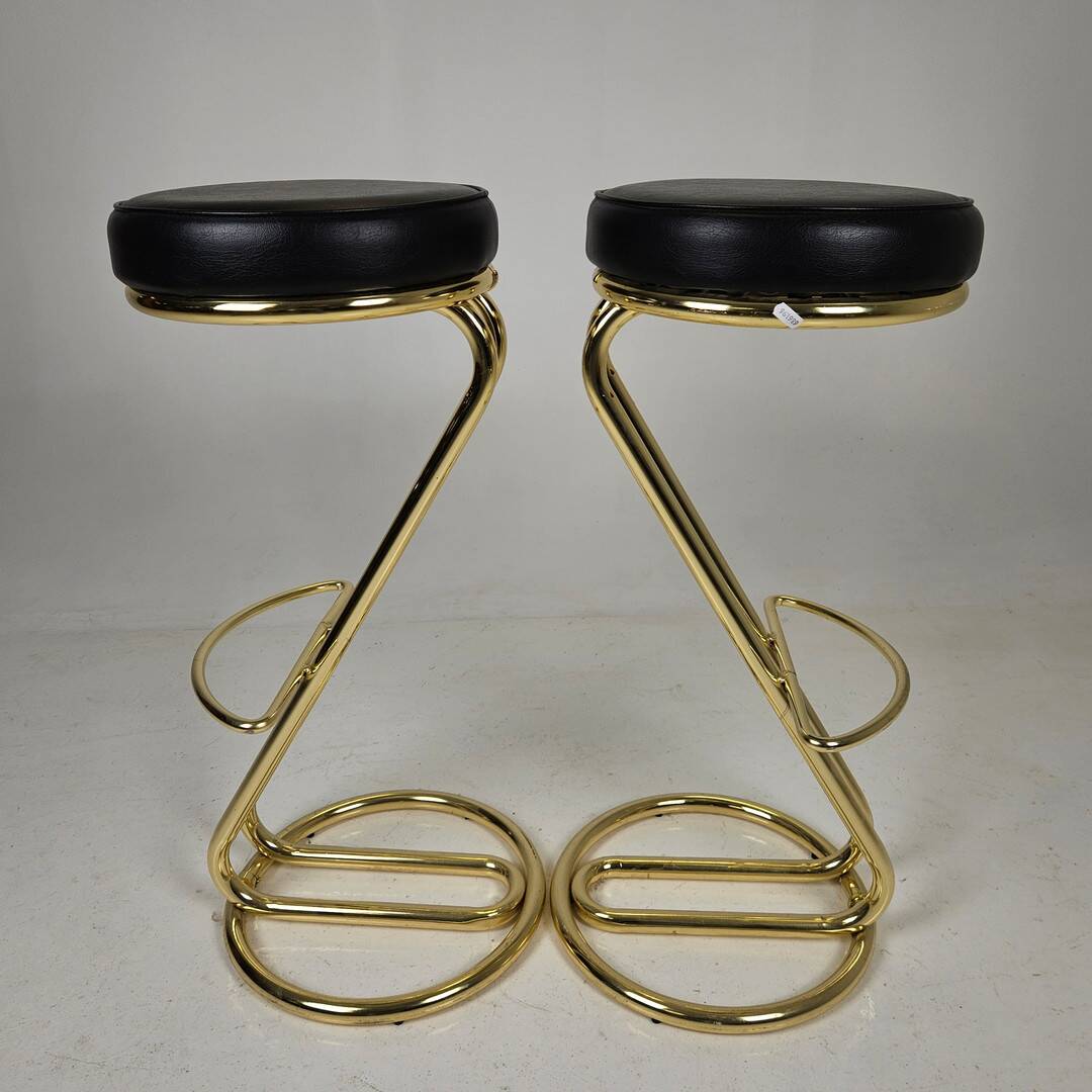 Pair of Bar Stools (2 pcs.) — Clean, Versatile Design — H 82 cm