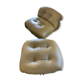 Fauteuil et ottoman Soriana par Tobia Scarpa