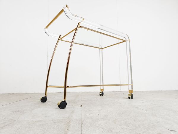 Chariot à boissons en laiton et lucite, années 1970