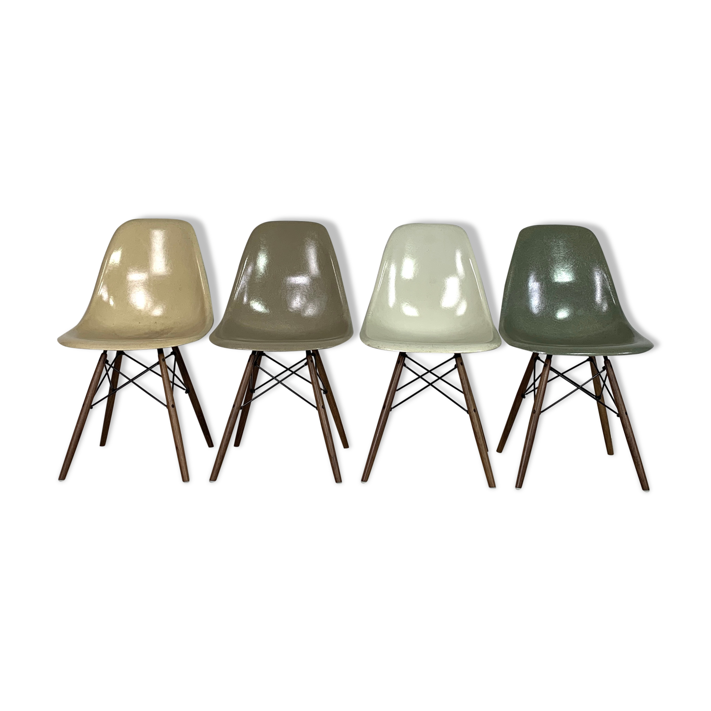 DSW side chairs by Charles & Ray Eames for Herman Miller  1960