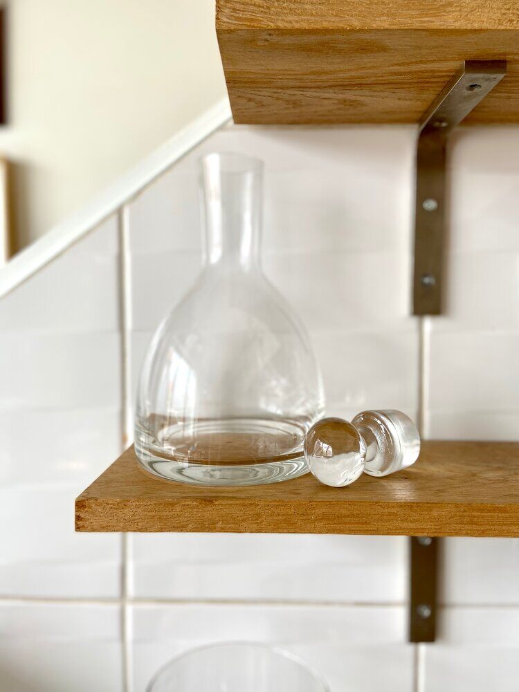 Glass decanter decanter