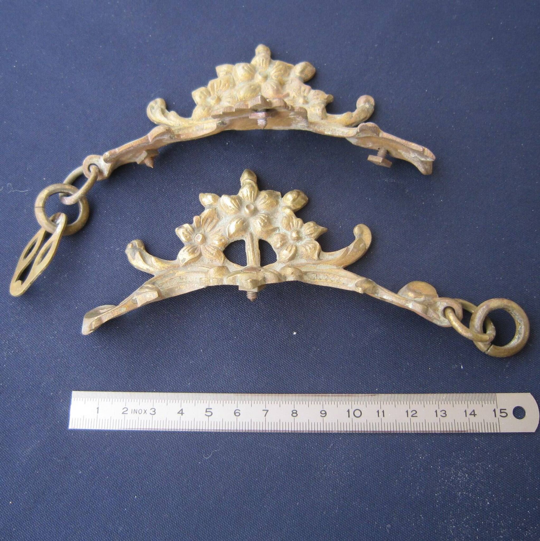 Set of 2 curved furniture bronze