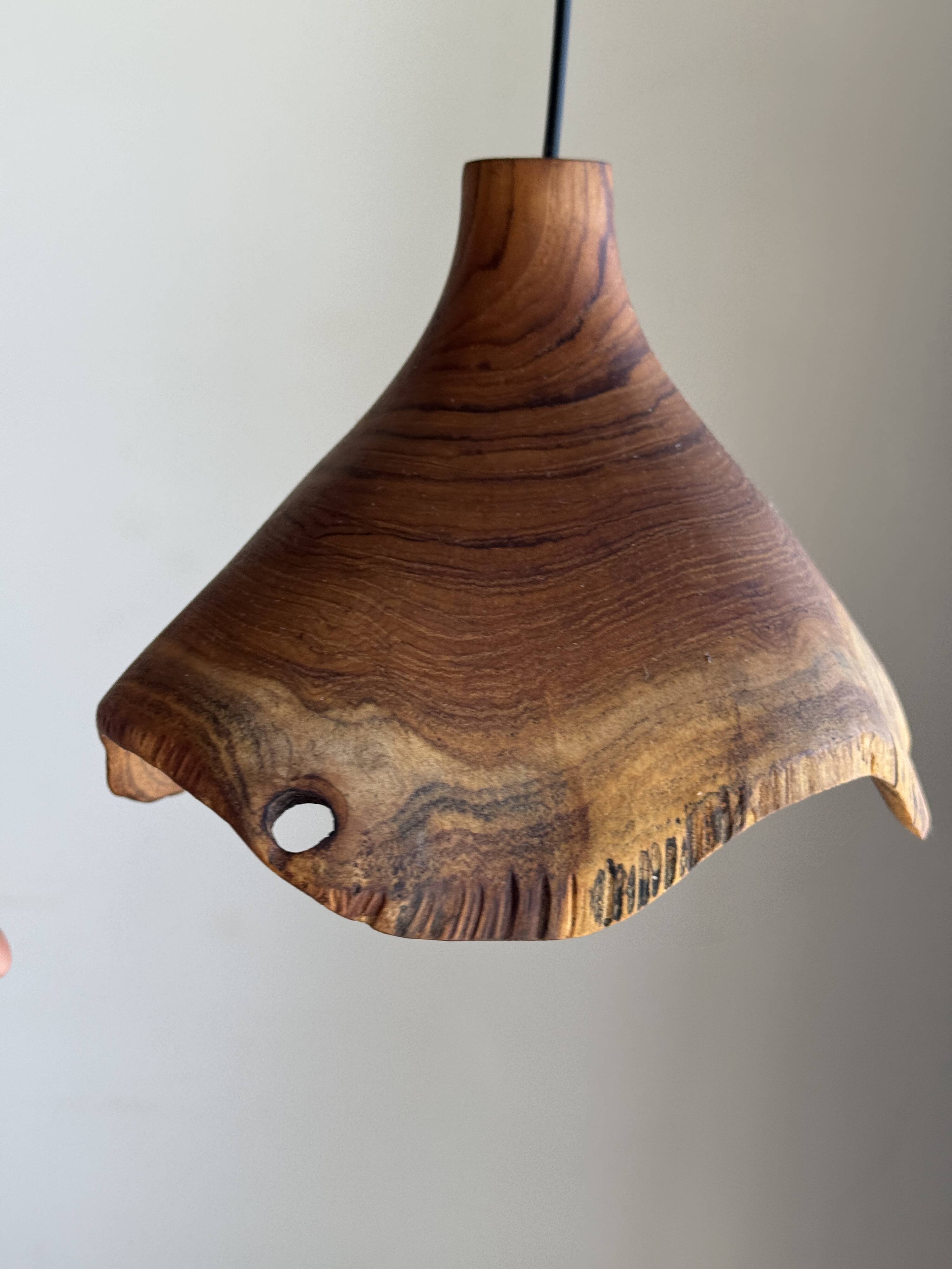 Small suspension in organic teak hat D30 H20