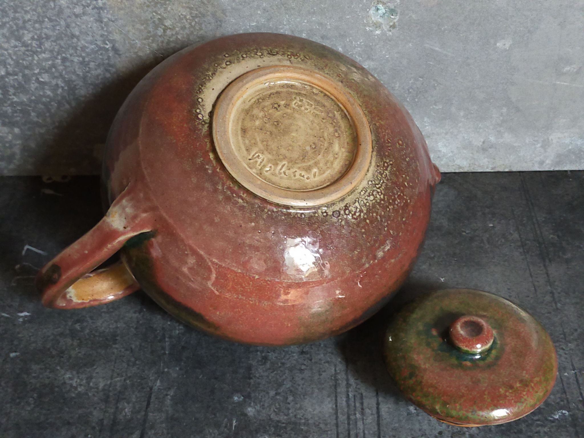 Théière de potier en grès émaillé vintage