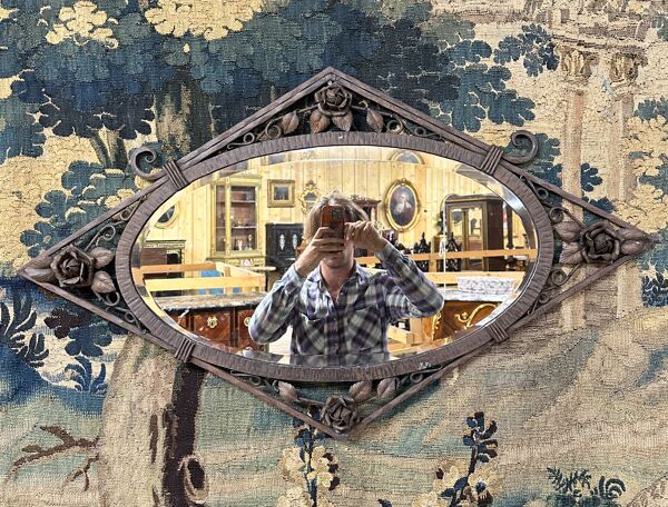 Miroir mural losange d’époque art deco en fer forgé, vers 1920