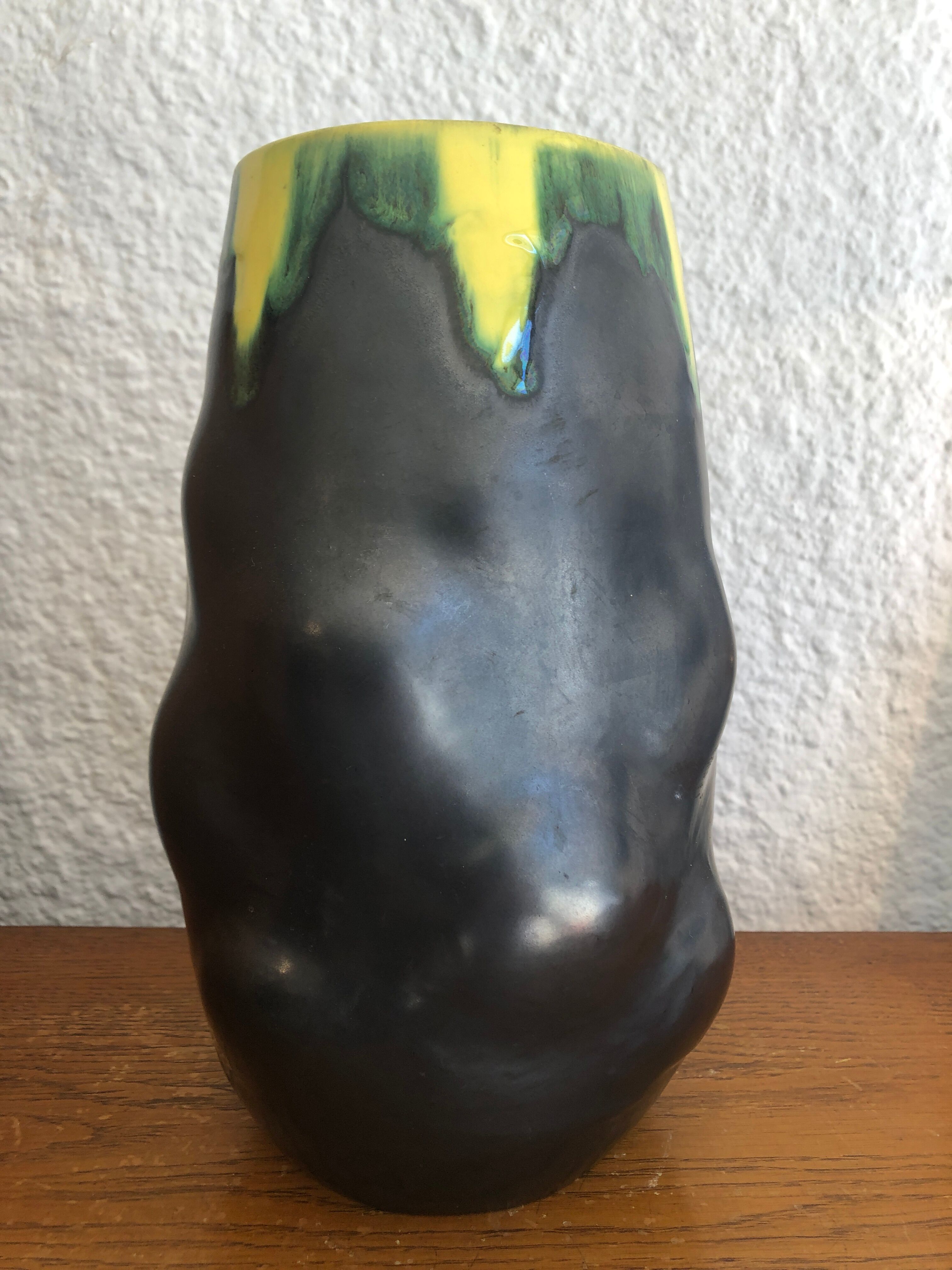 Black vase of the years 50 Luneville