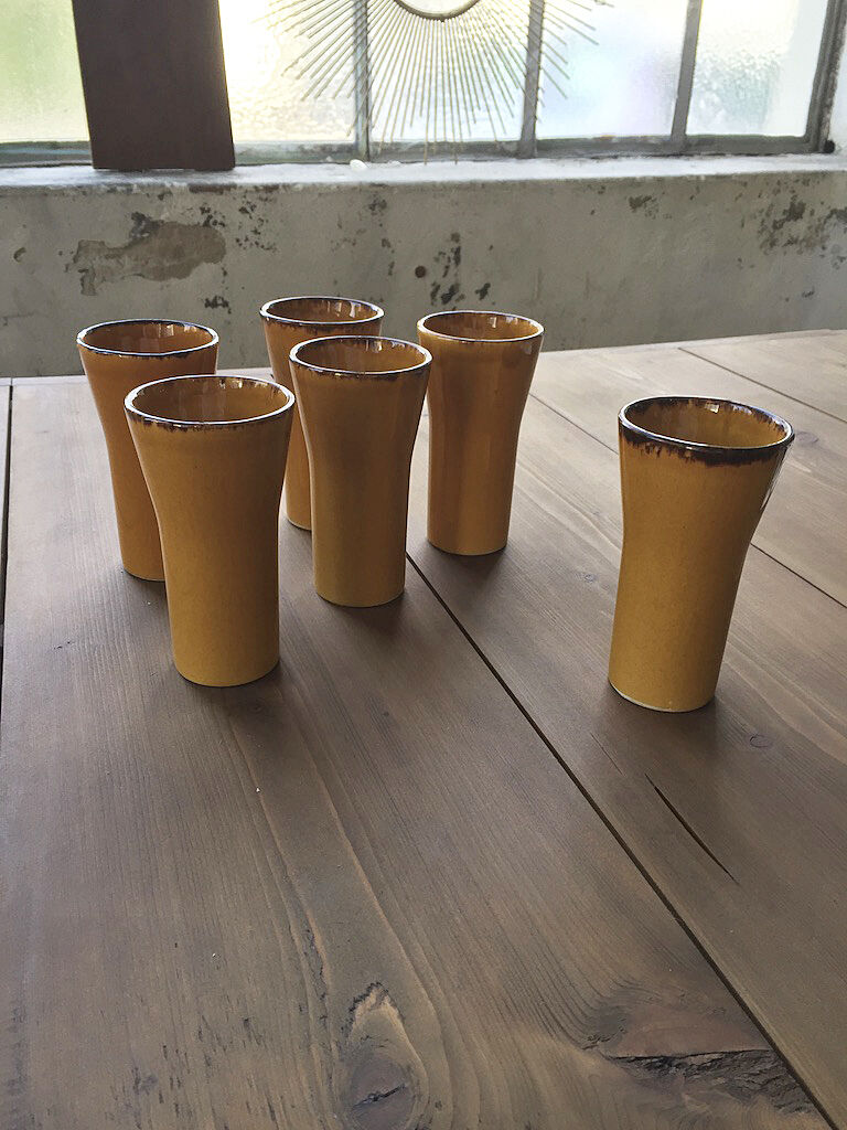 Service carafe et verres céramique jaune