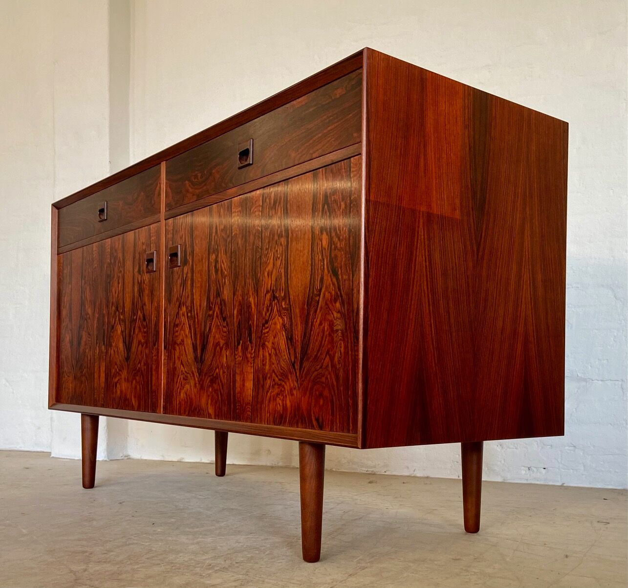 Buffet en palissandre danois vintage rétro des années 1960 par Brouers.