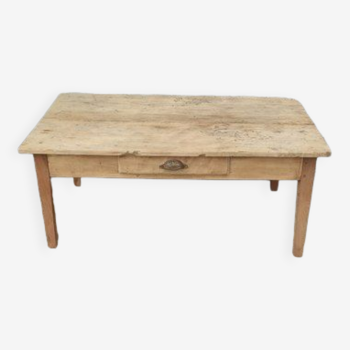 Coffee farmhouse table