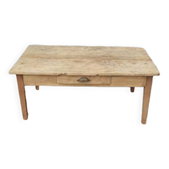 Coffee farmhouse table