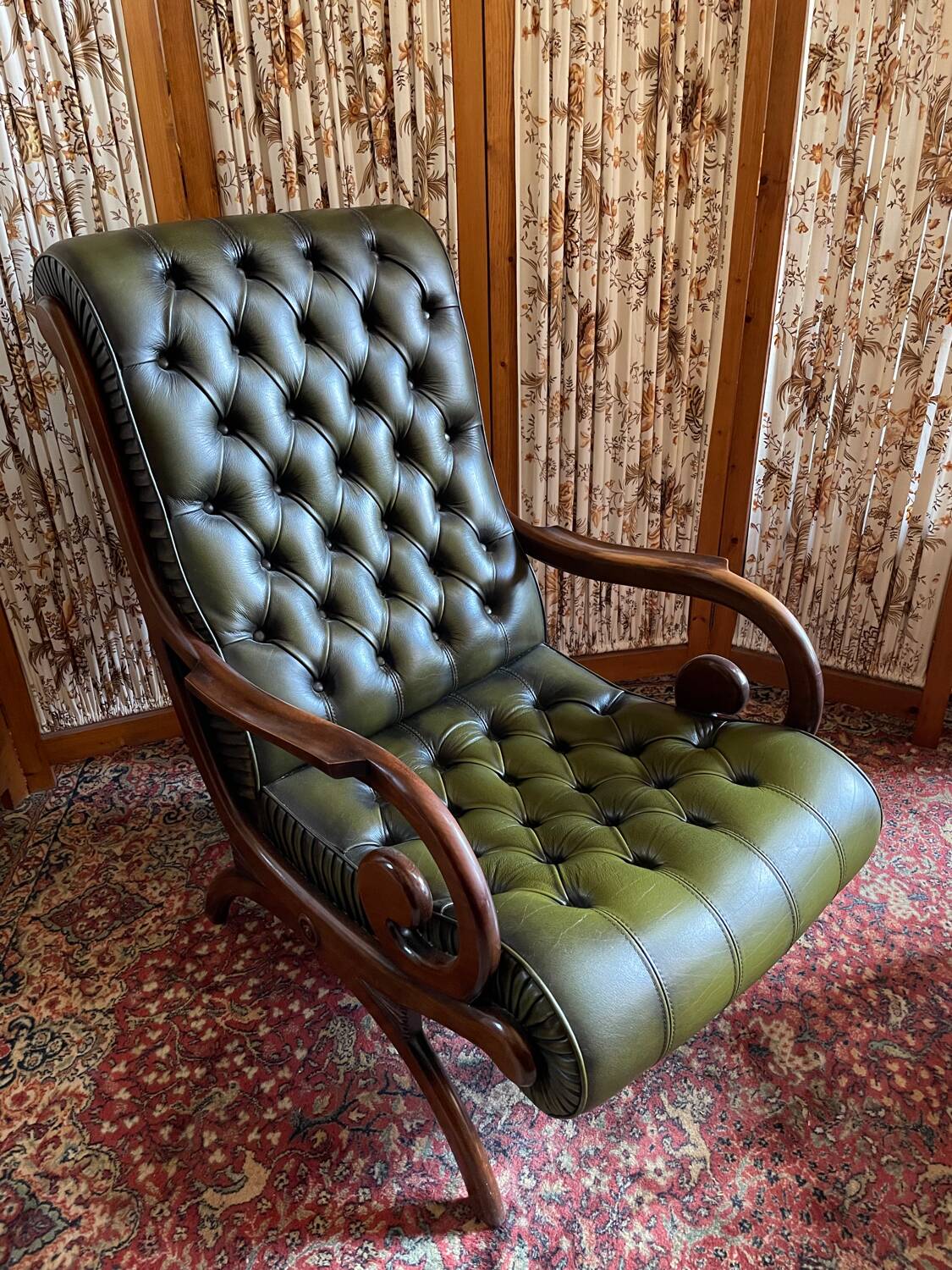 Vintage leather Chesterfield armchair
