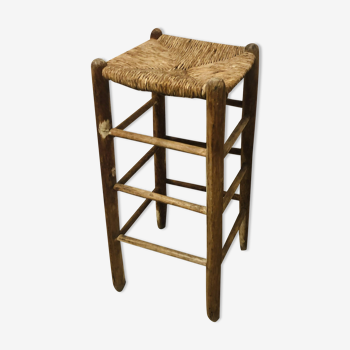 Bar stool