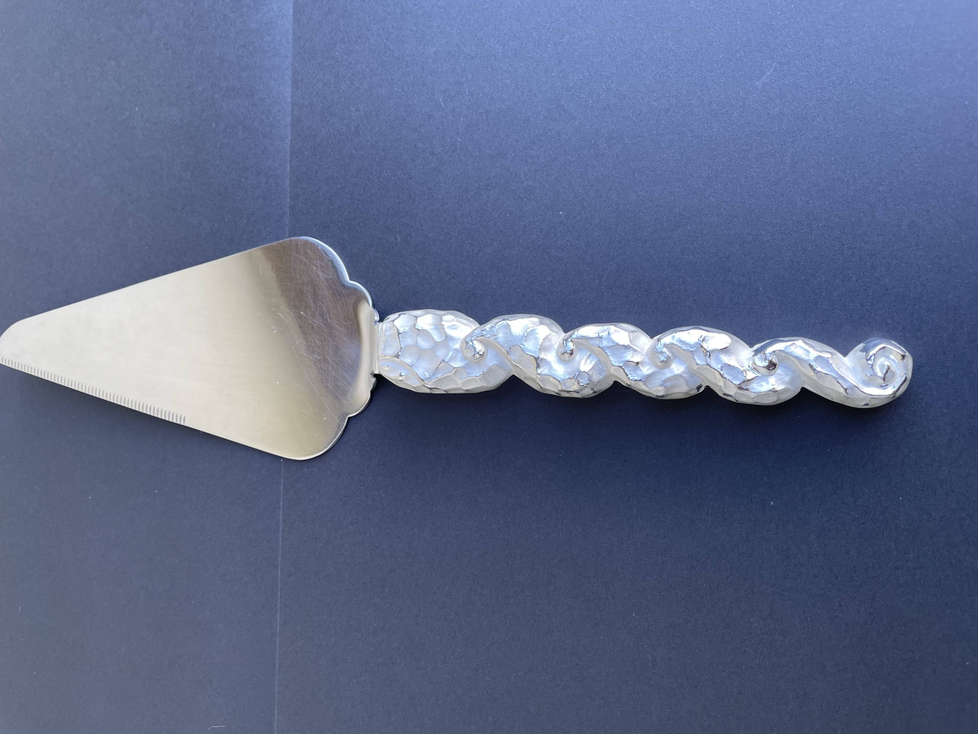 Modernist pie server with a hammered handle
