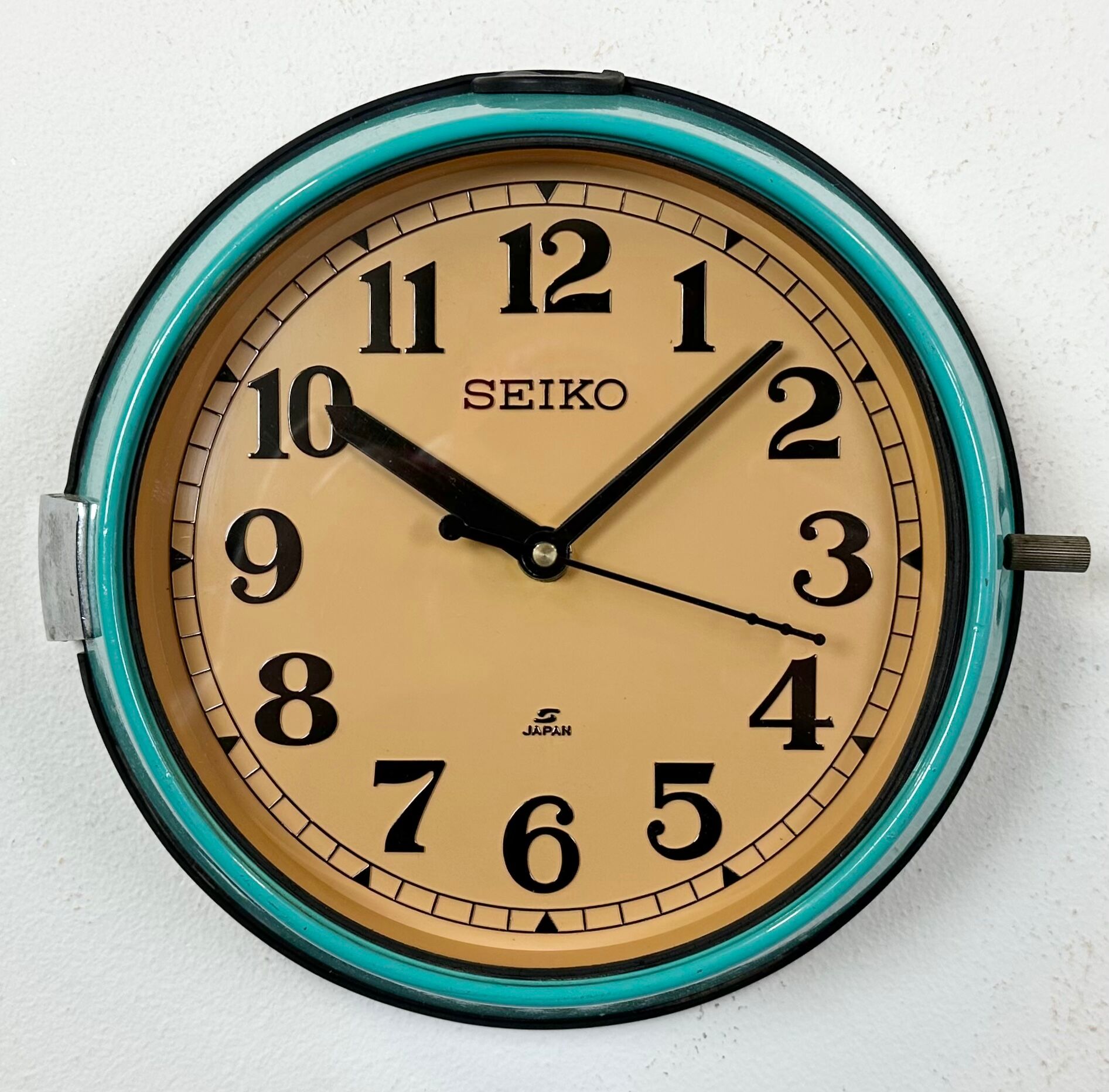 Horloge murale vintage turquoise seiko maritime, années 1970