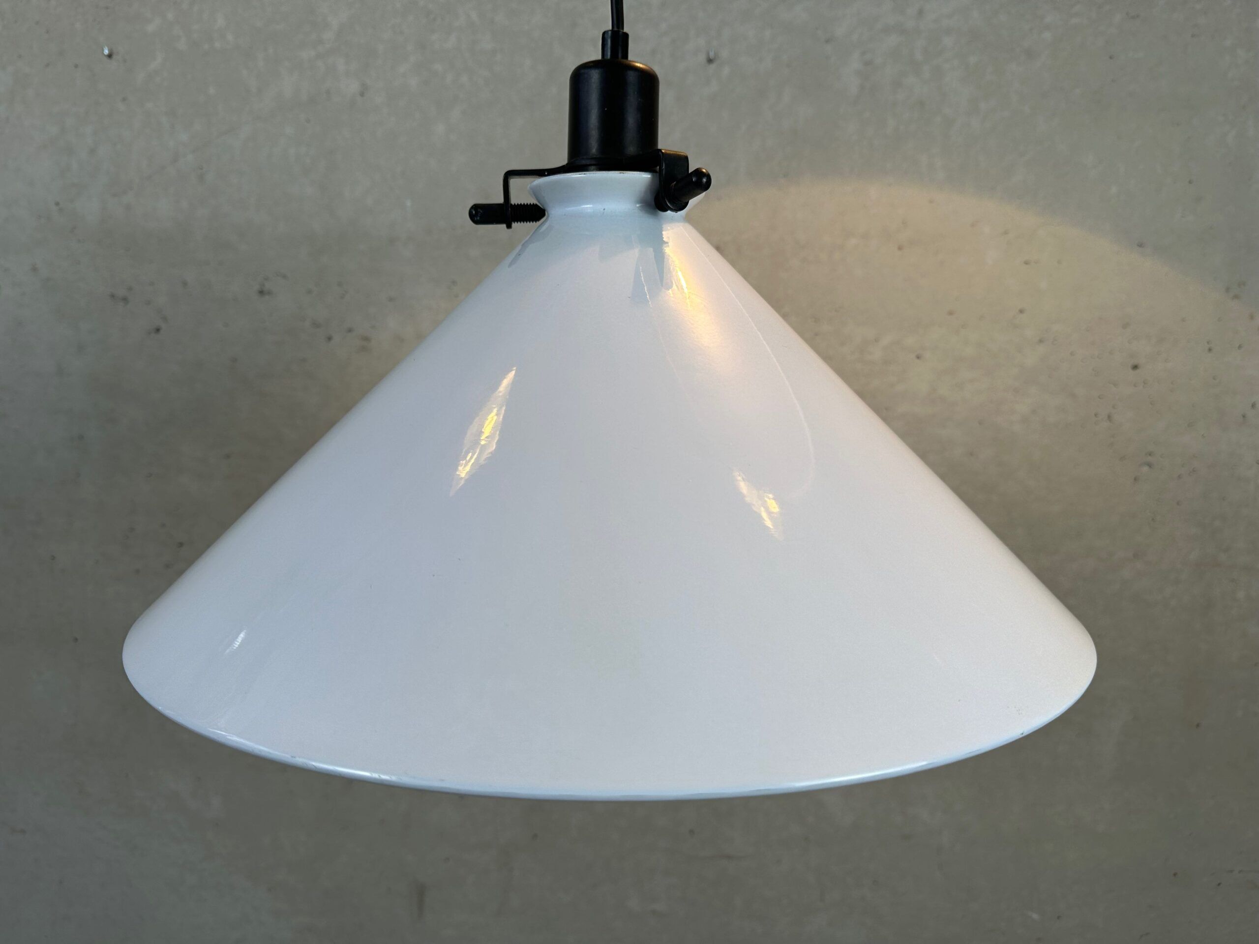2x vintage white metal pendant lamps – 1980s