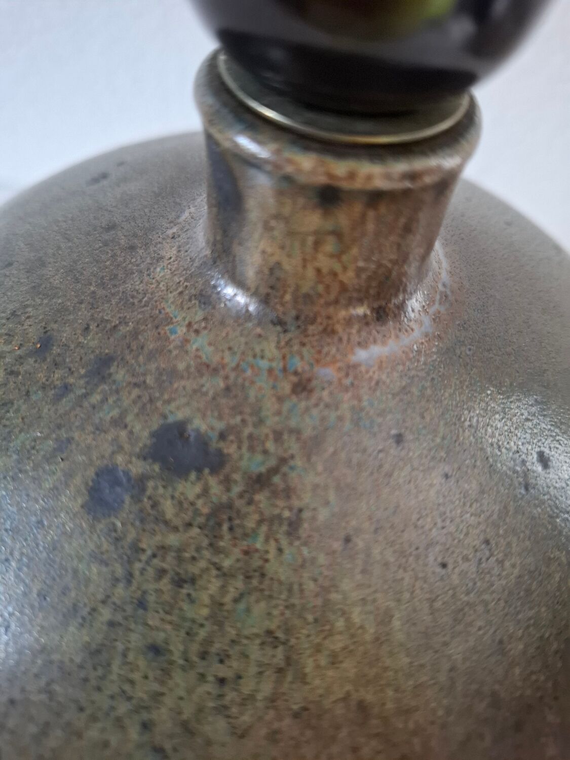 Vintage ceramic lamp base B.H'dry