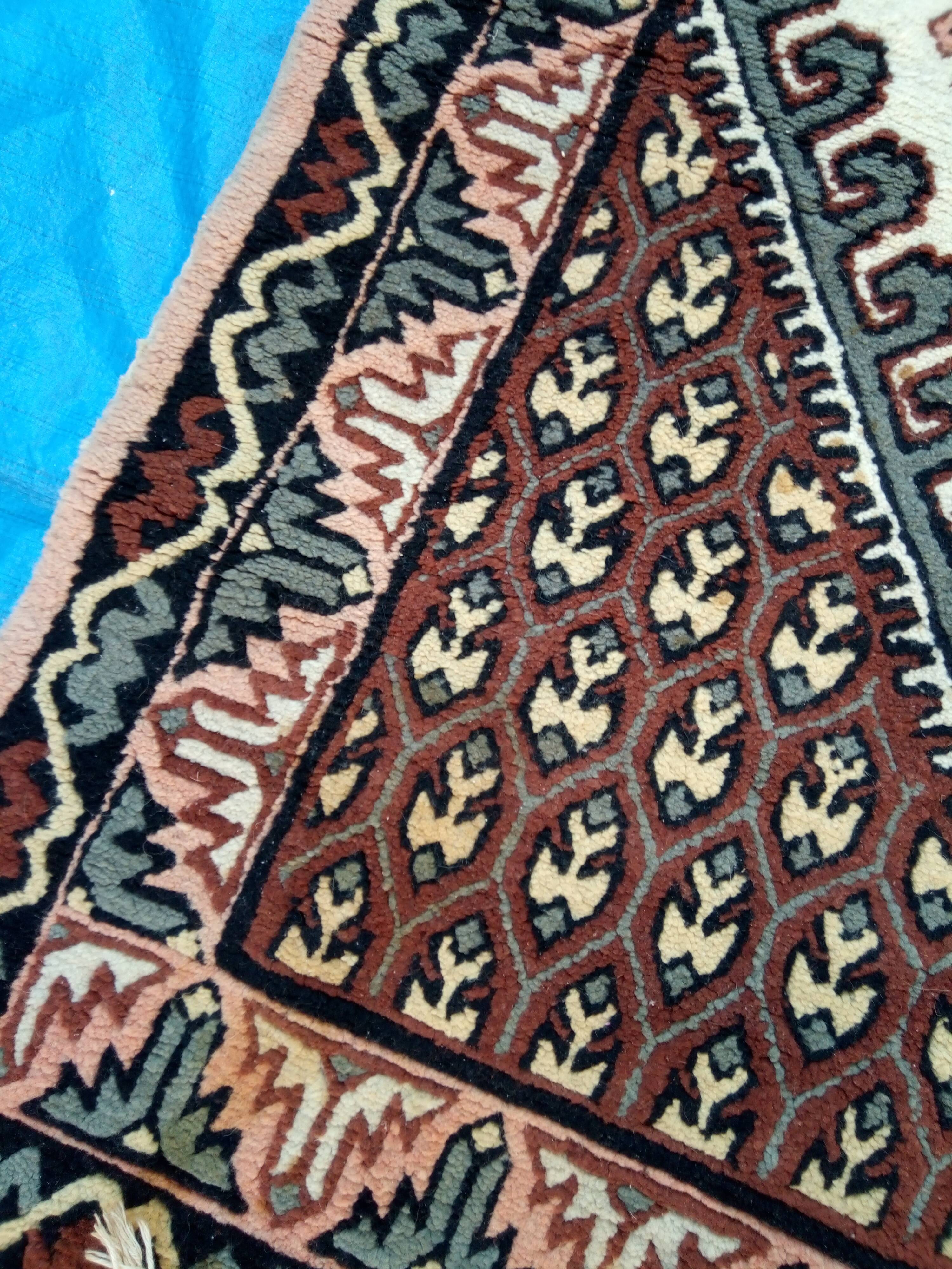 Old oriental carpet from the 80s - 193 x 101