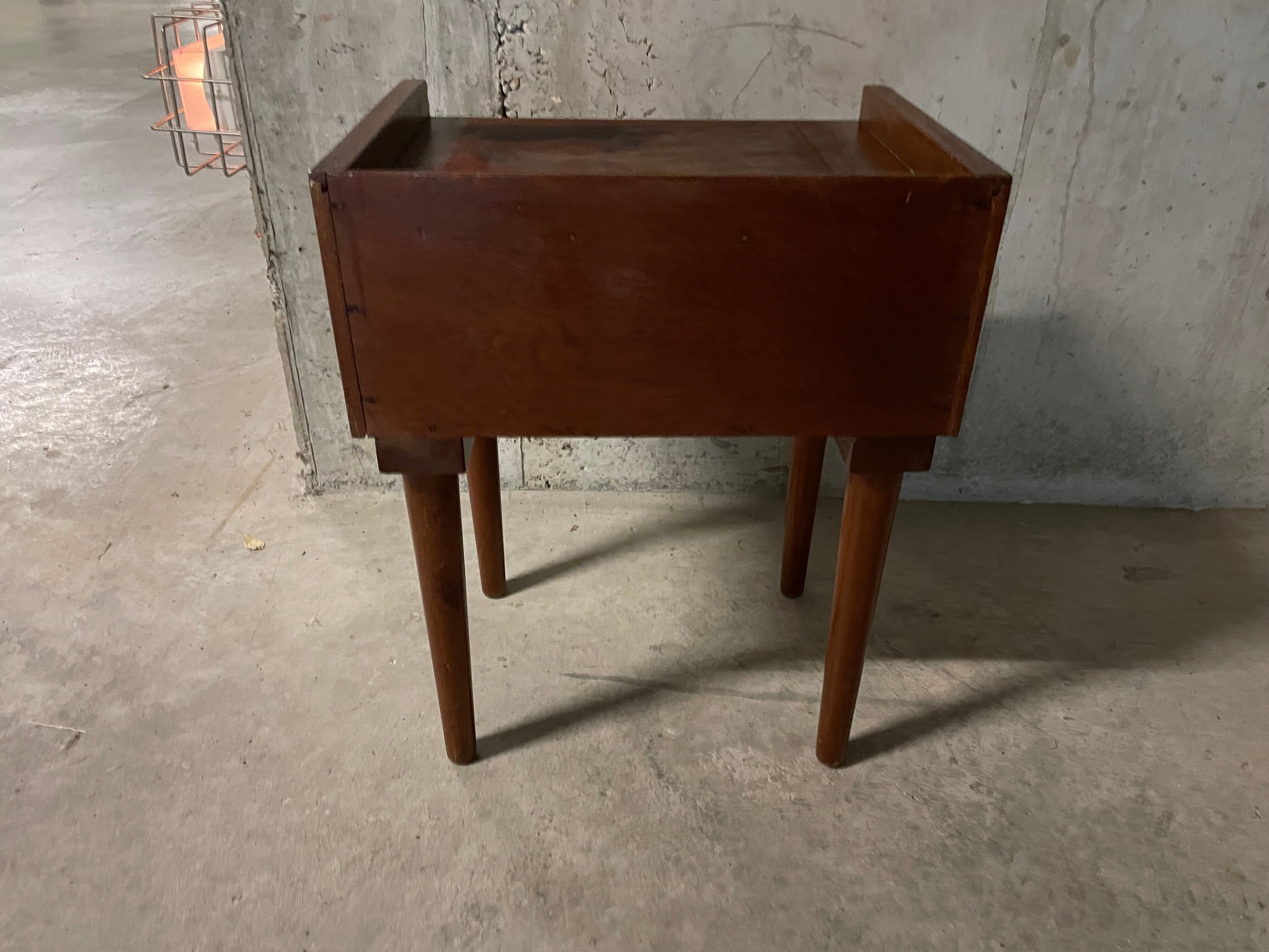 Bedside 60s