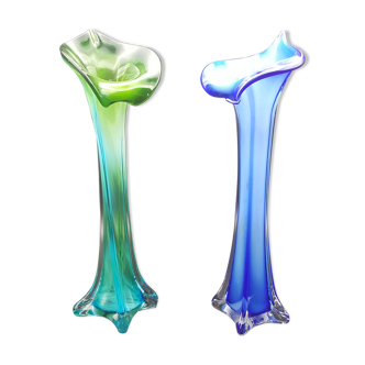 Paire de vases en verre soufflé soliflore vert et bleu