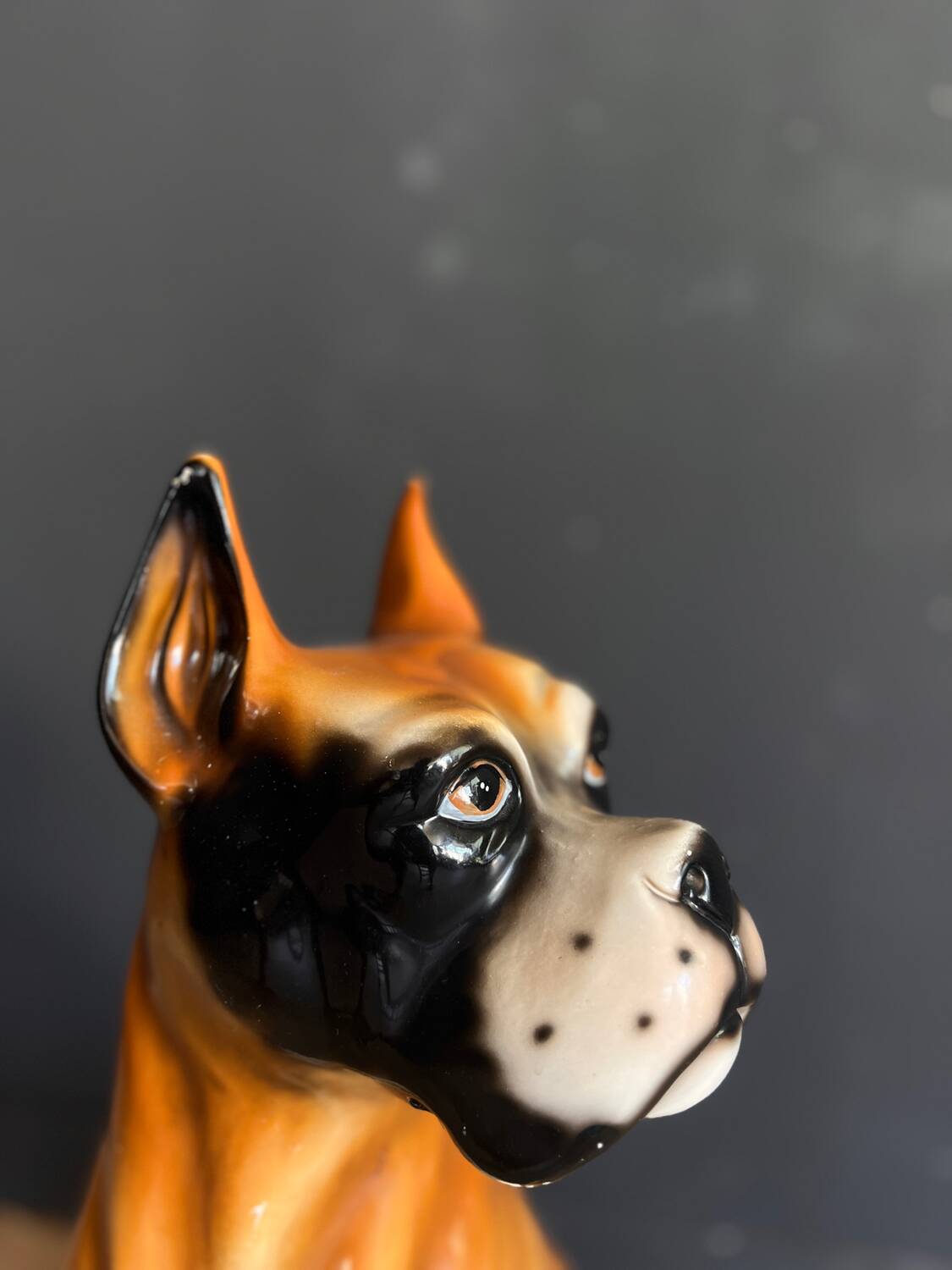 Porcelain dog