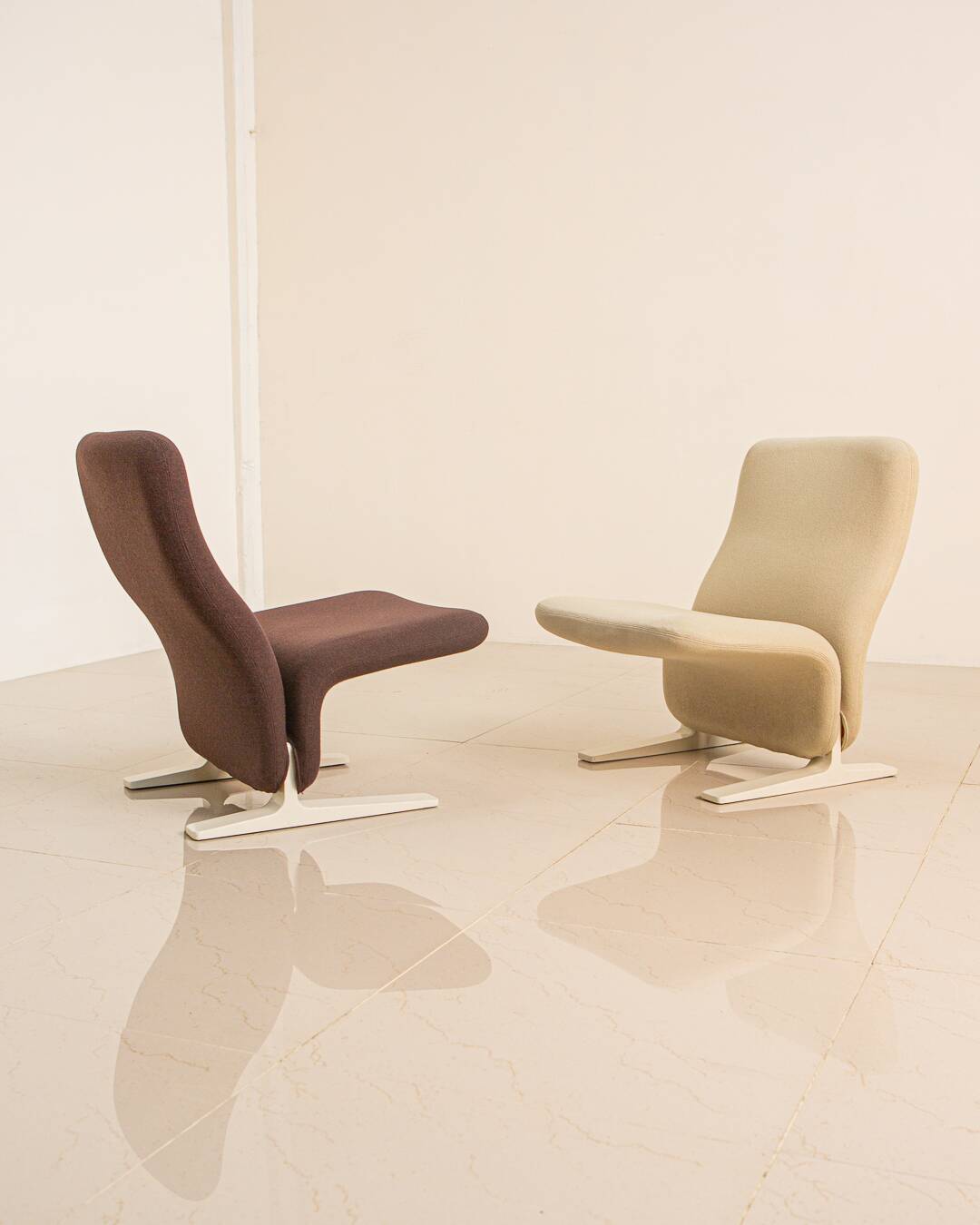 Pair of F780 "Concorde" armchairs by Pierre Paulin for Artifort 80's