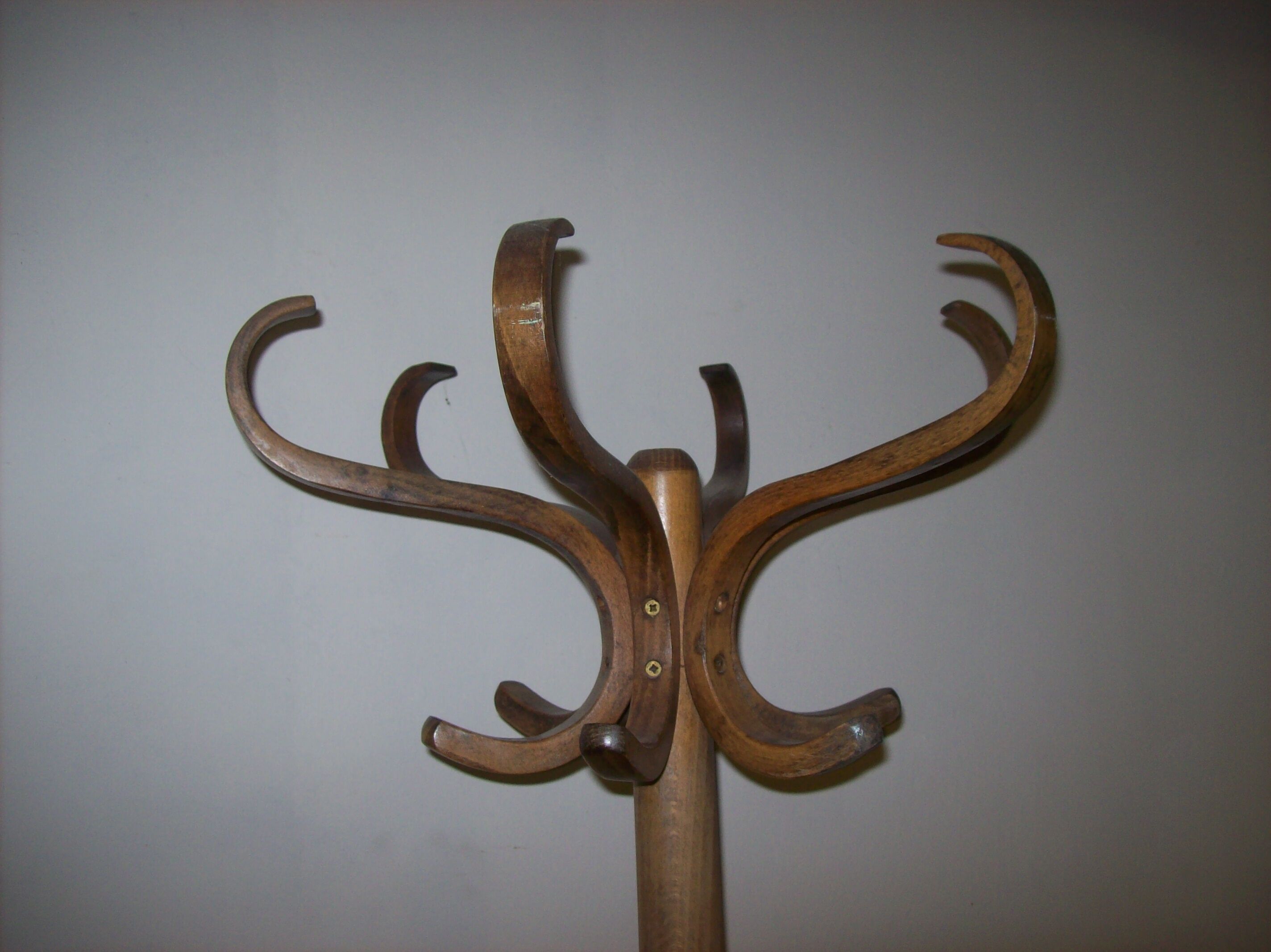 Parrot coat rack