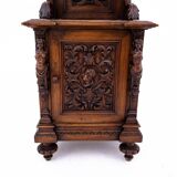 Commode sculptée, France, vers 1880.