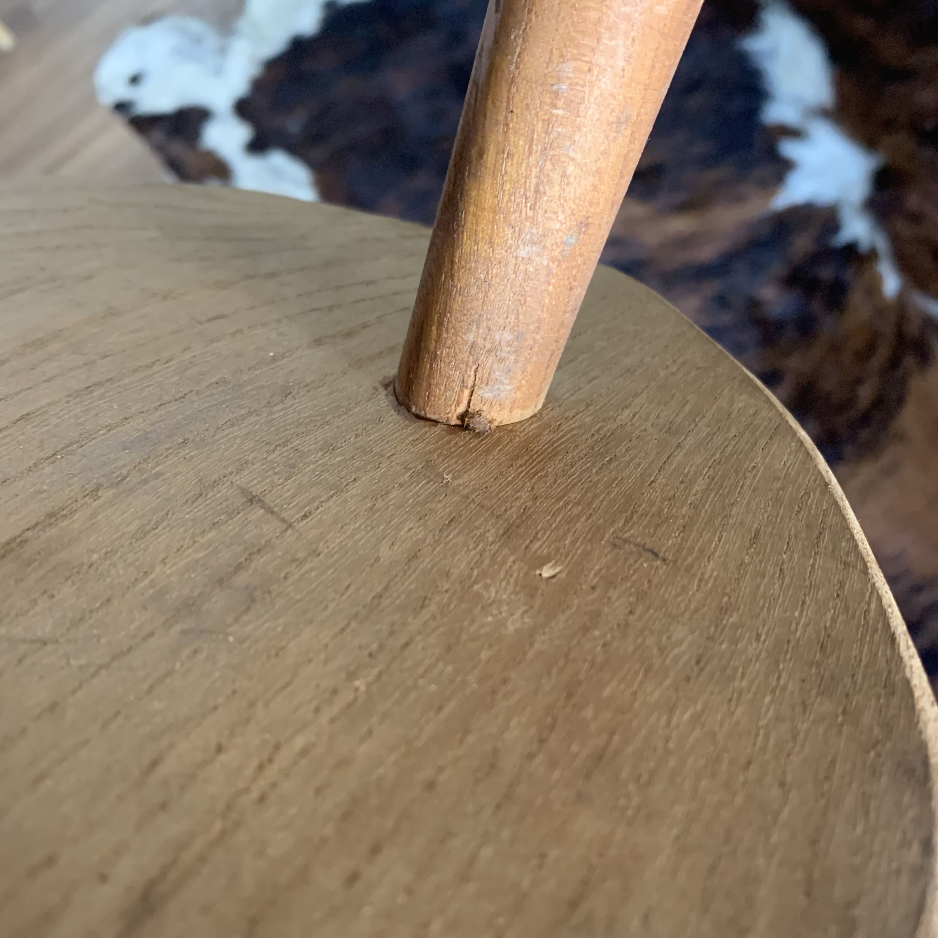 Tabouret tripode