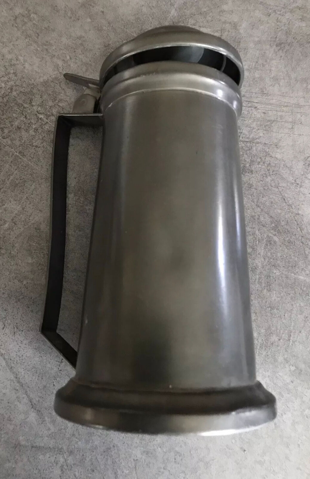 Old boc or chope to drink in pure etain 19 cm
