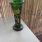 Vase décoré en pâte de verre