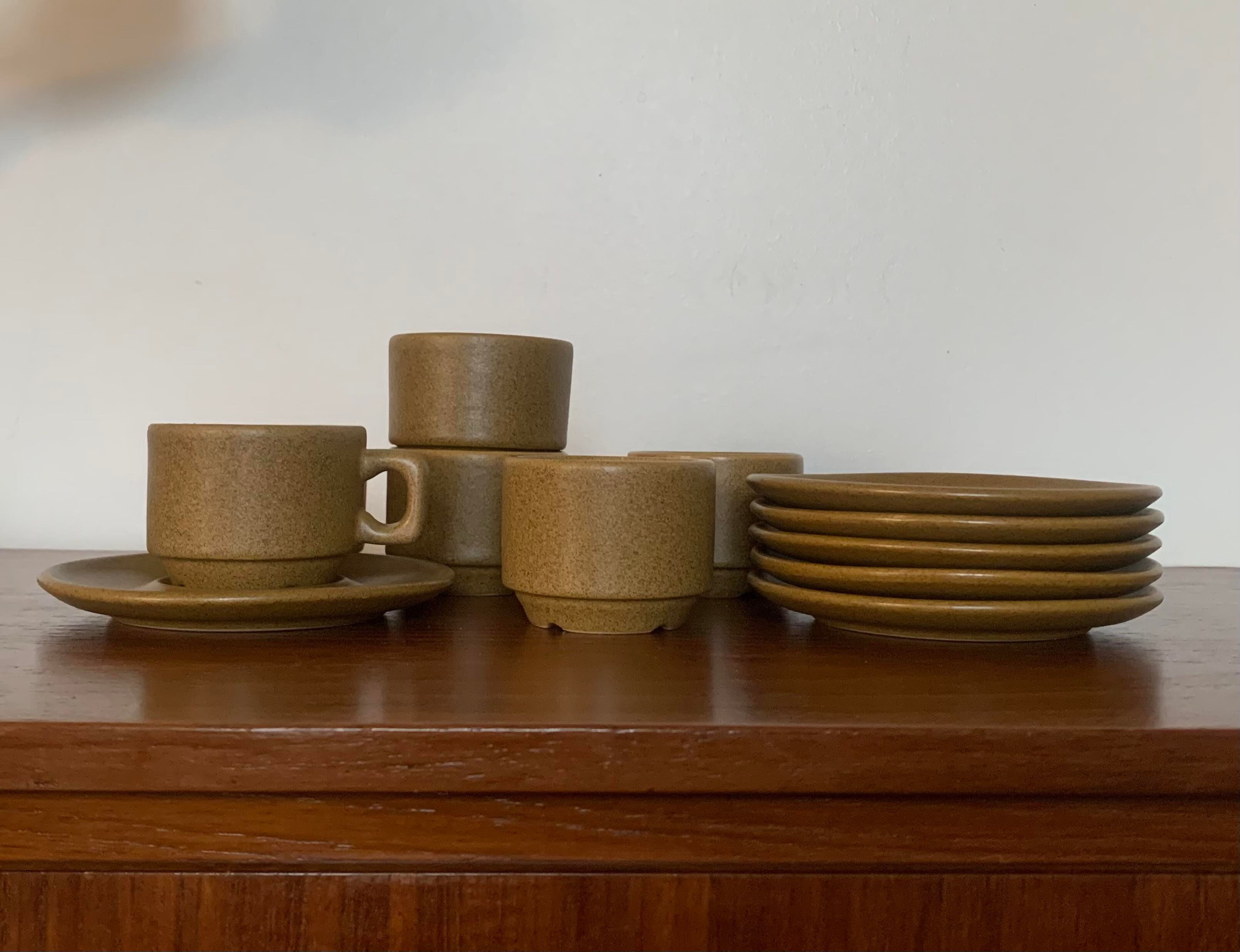 6 tasses à café en grès céramique