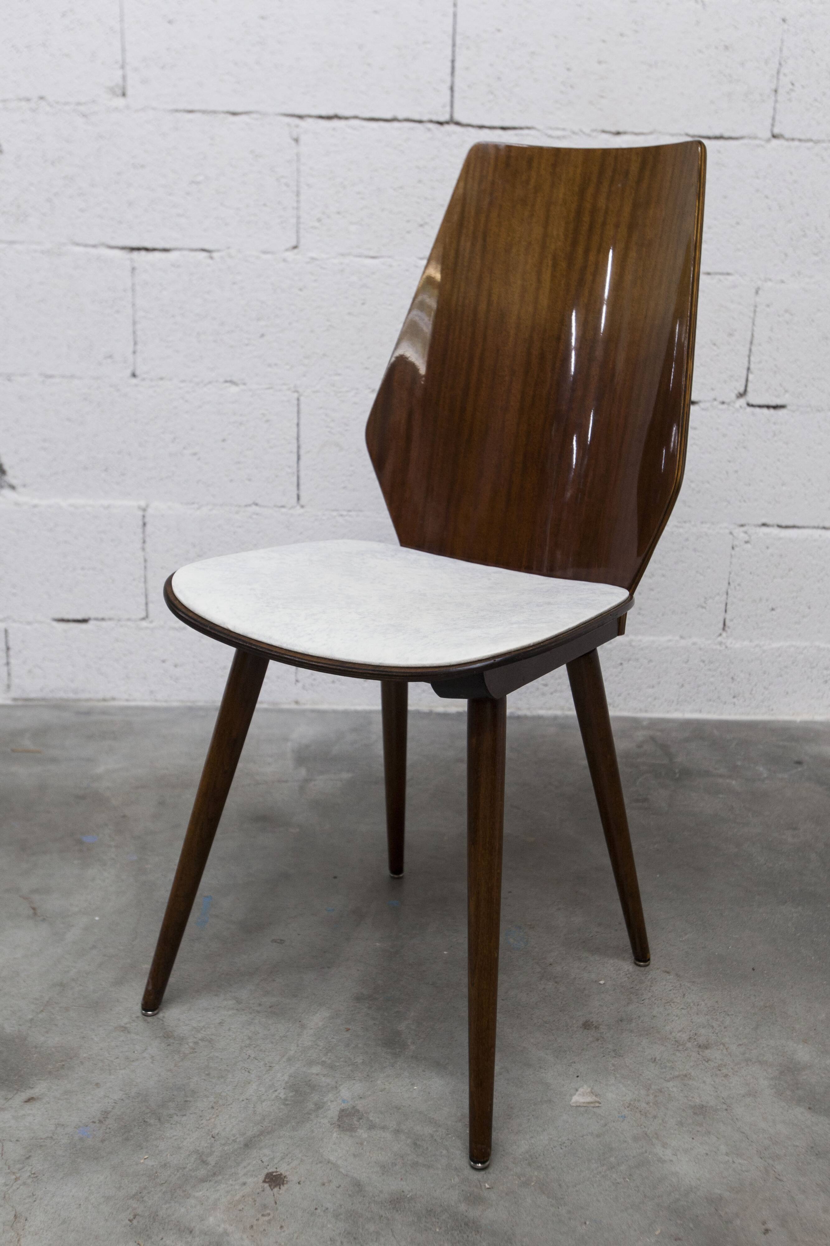 Lot de 6 chaises Baumann modèle 840 G2S finition acajou verni, 1963
