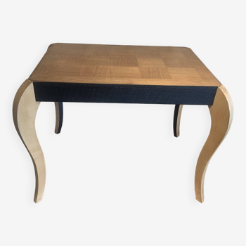 Side table (or pedestal table)