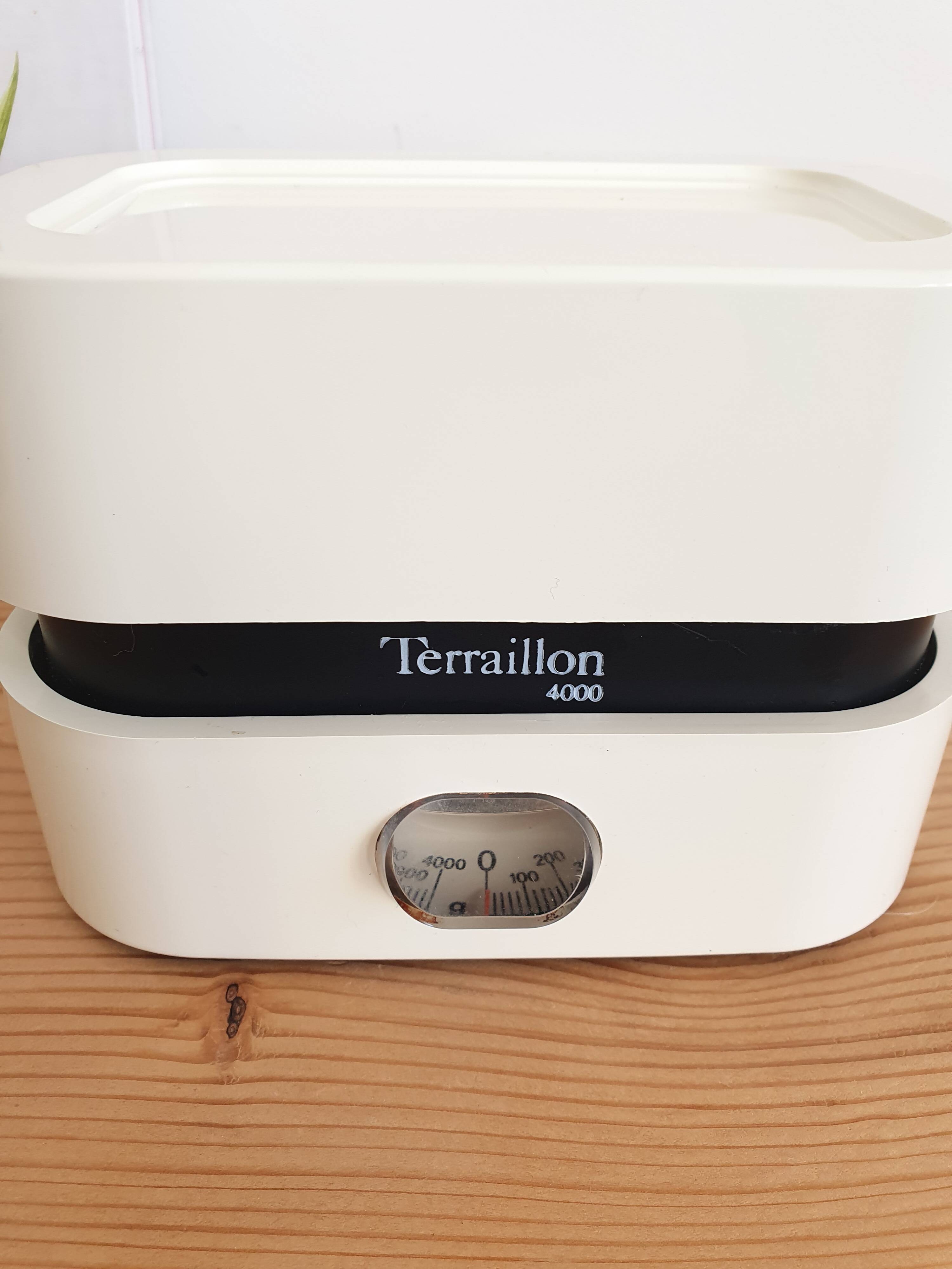 Vintage Terraillon scale