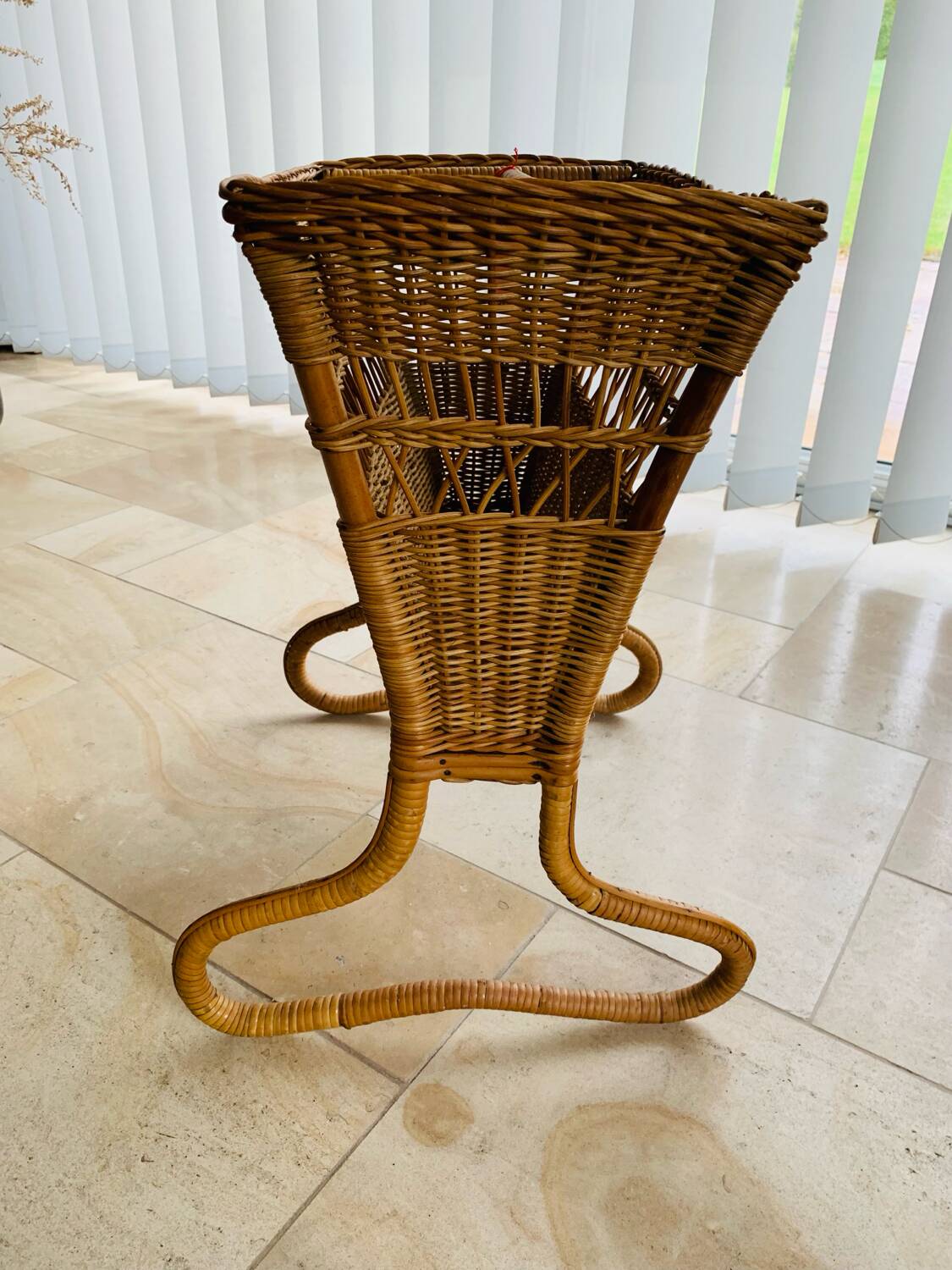 Vintage 60's magazine rack